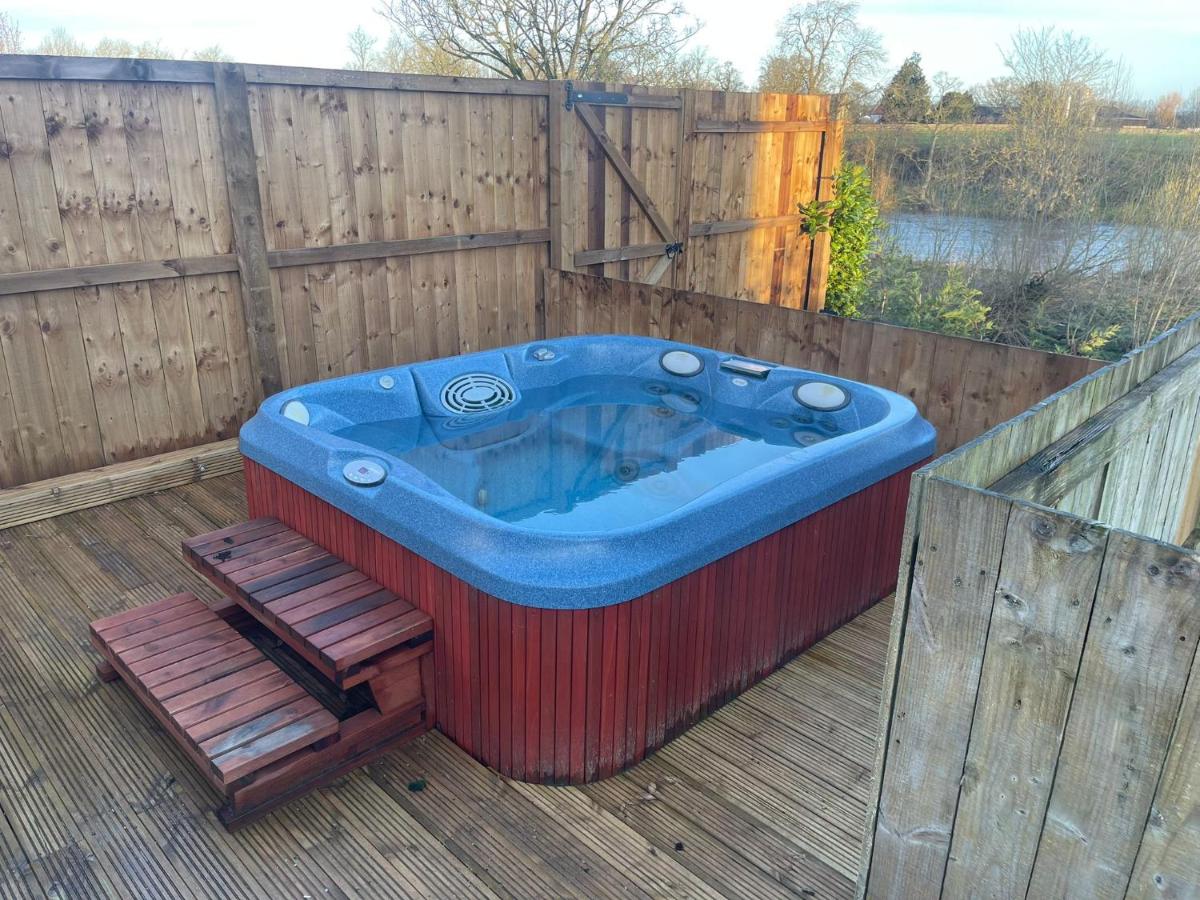 Jacuzzi