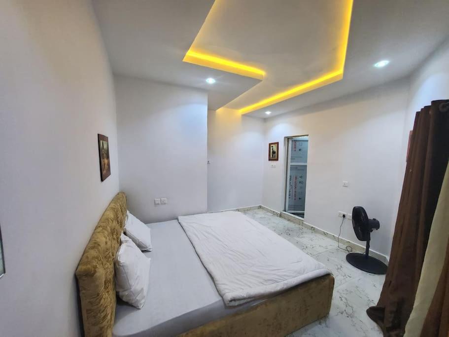Beautiful 2-Bed With 24hrs Power Supply & Unlimited Internet view 3