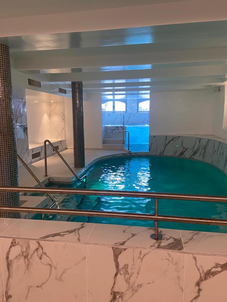 Pau Vacations - Hotel Villa Navarre - Property Image 4