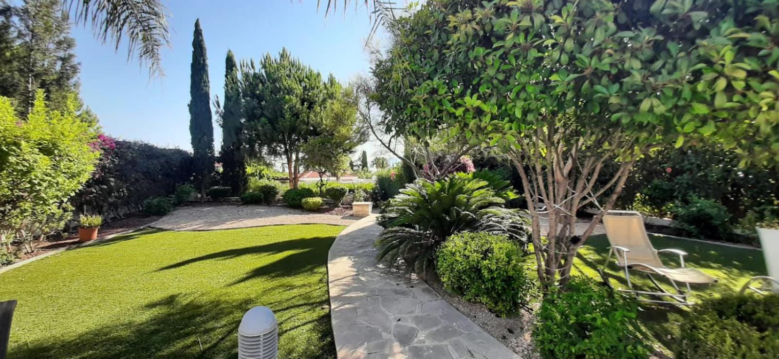 Latchi bay Evergreen villa resort