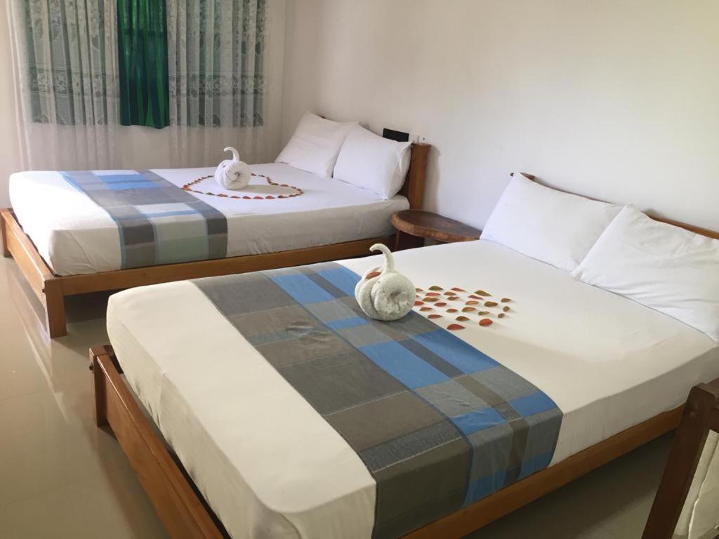 Shan Guest and Restaurant Nilaveli