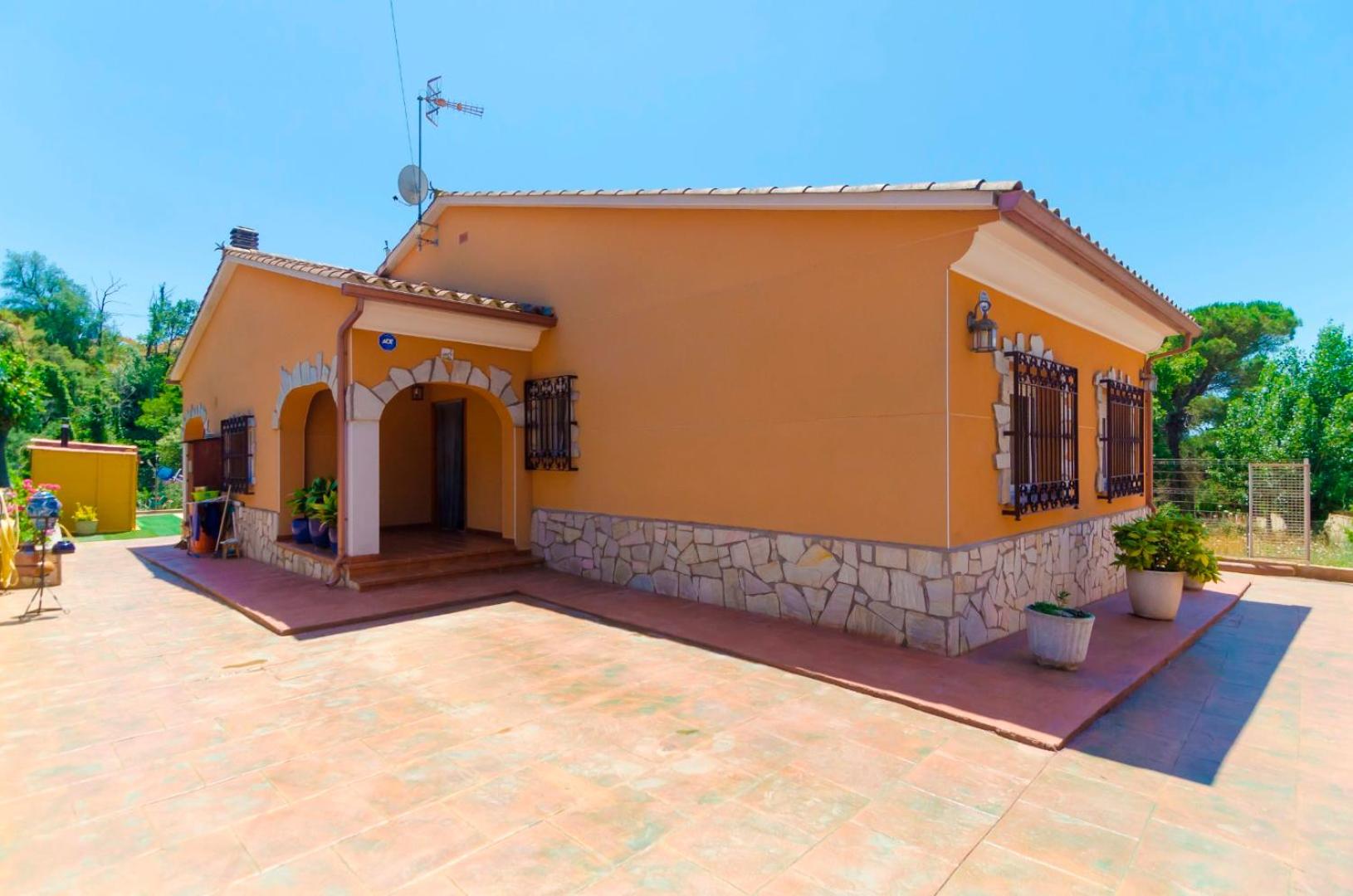 Club Villamar - Arboc view 2