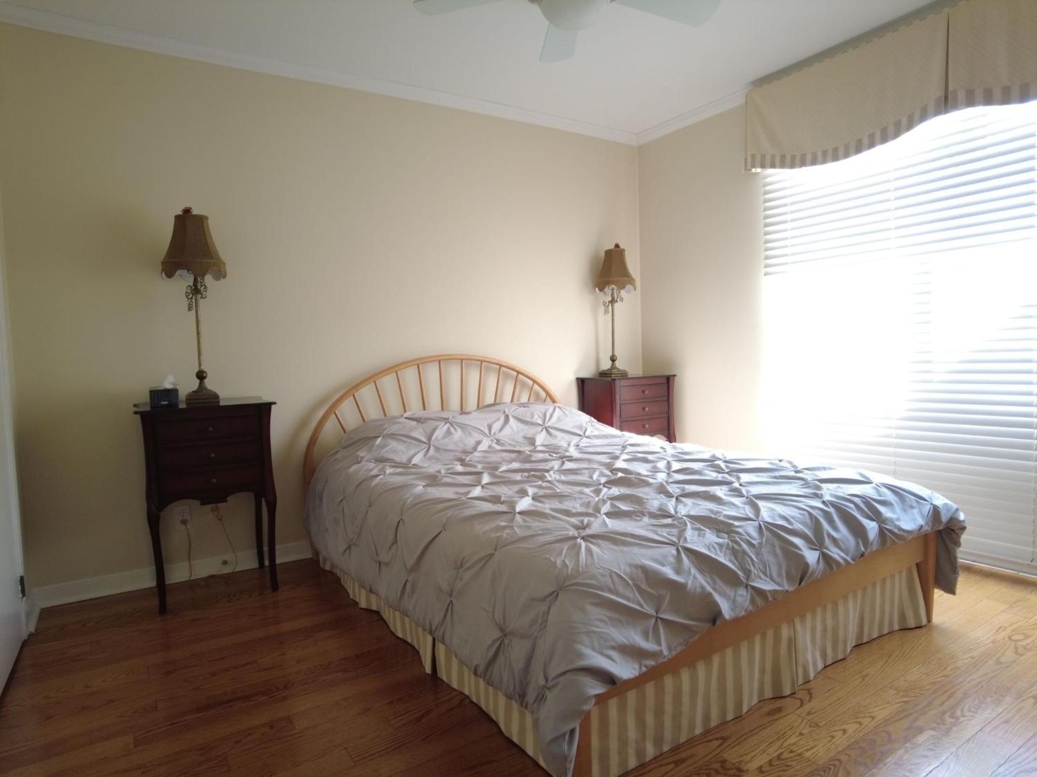Waterfront Cottage 4 BD with Outdoor Dining, Fire Pite by GLOBALSTAY