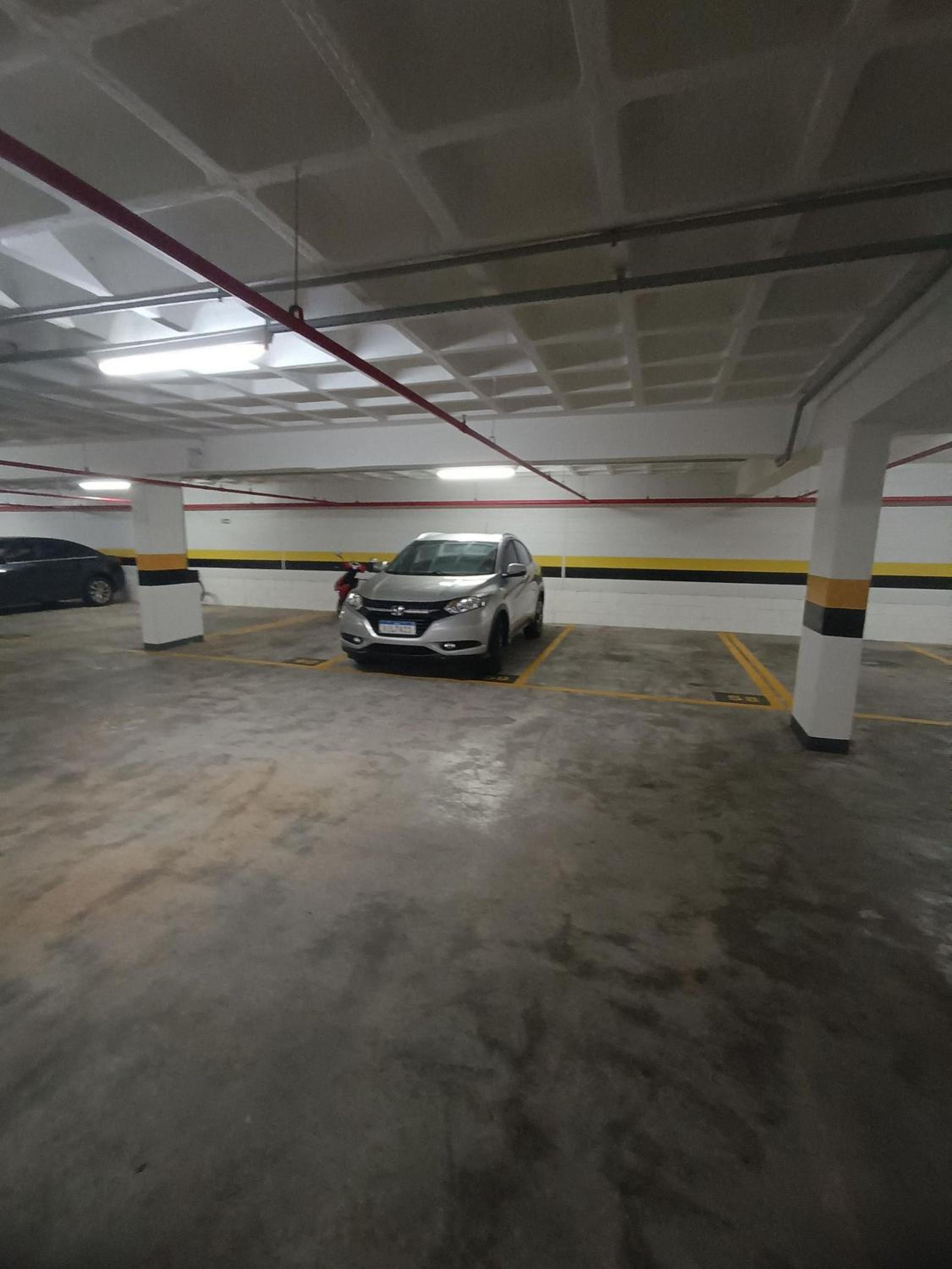 Apto Centro Civico em Frente Shopping Mueller Piscina e Academia- Somente Familiares