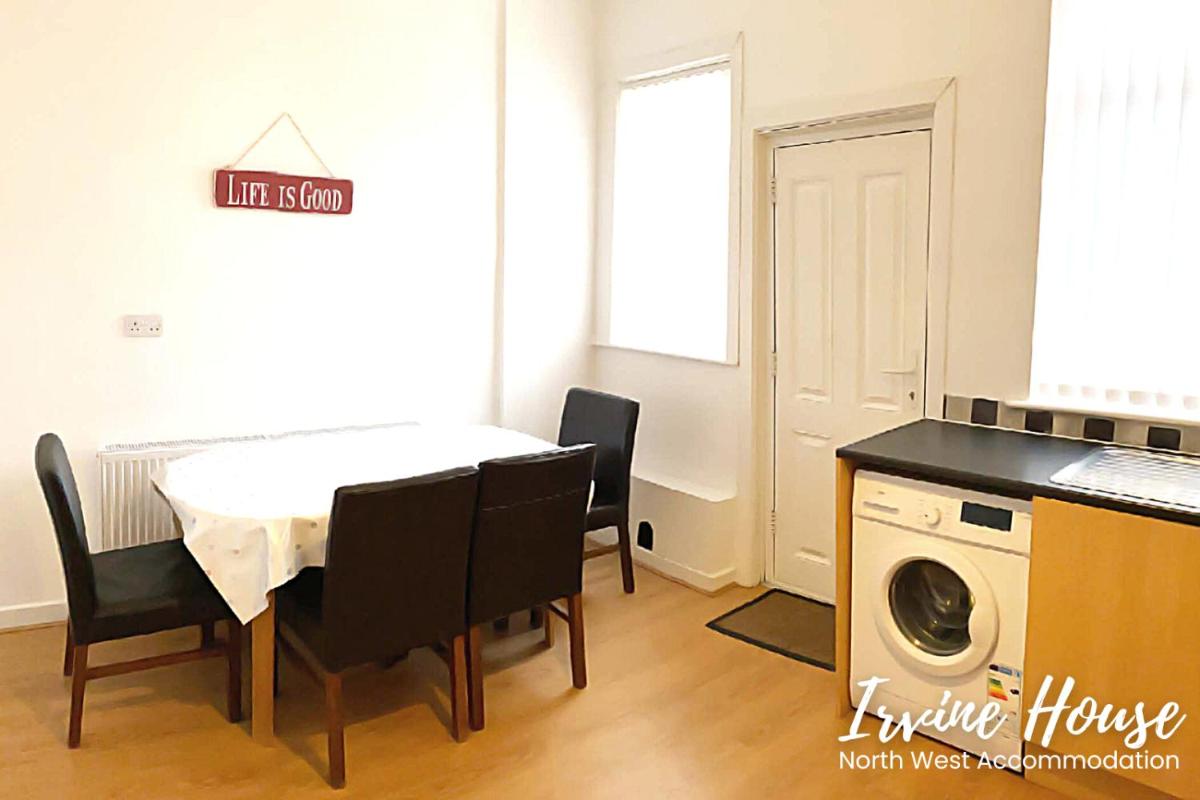 Irvine Contractor Accommodation view 3