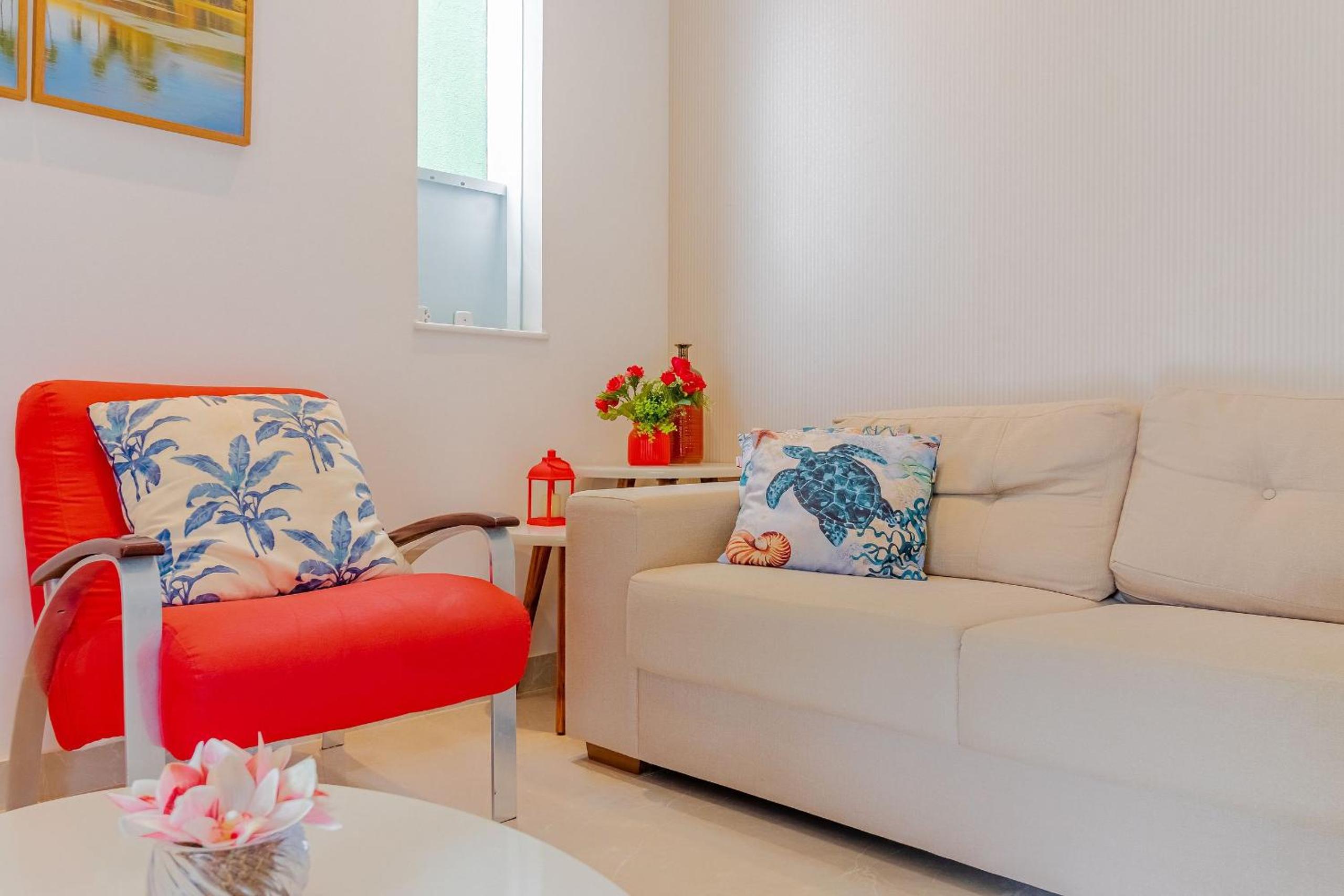 GB07 Great House 4 Suites with Pool in Guarajuba