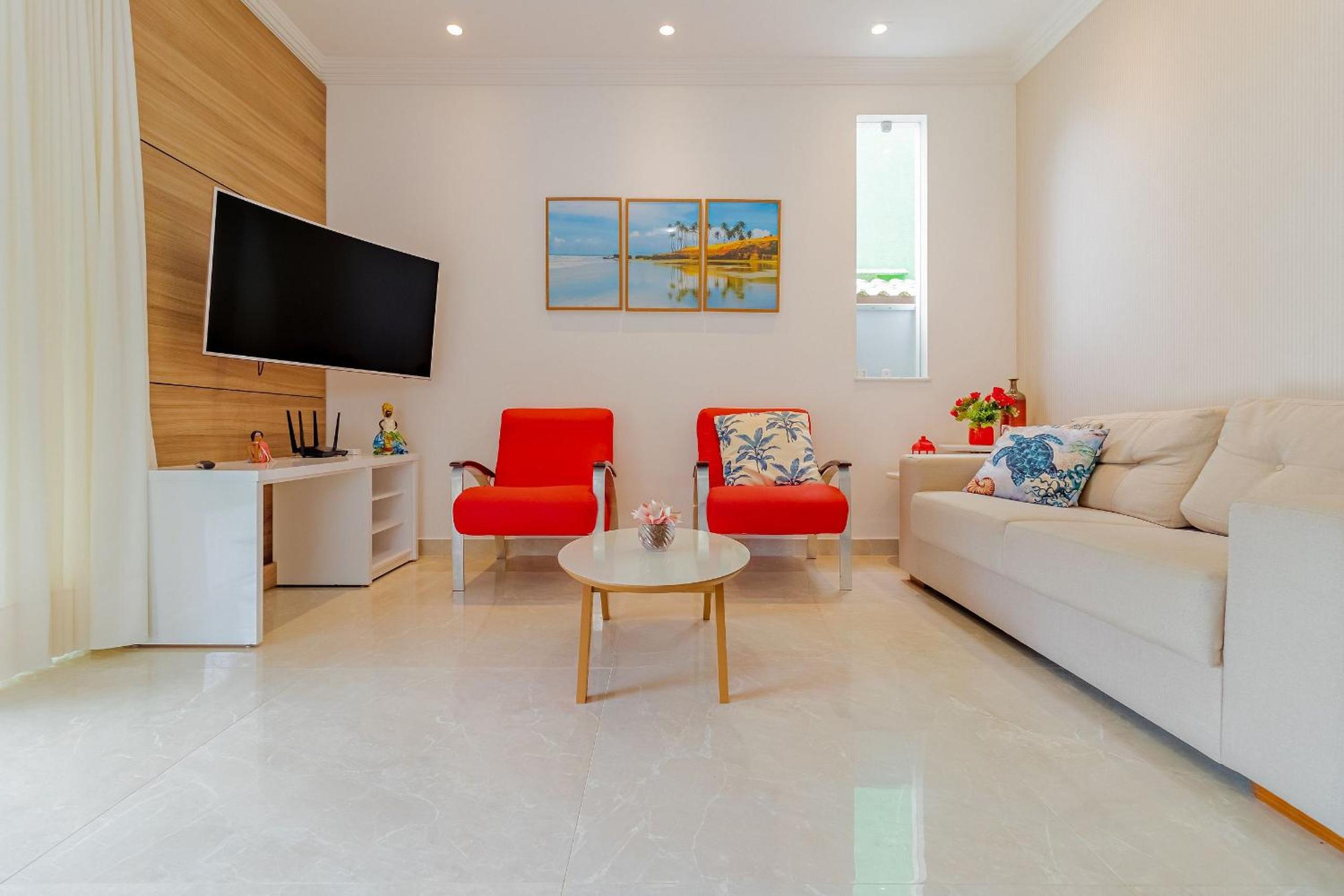GB07 Great House 4 Suites with Pool in Guarajuba