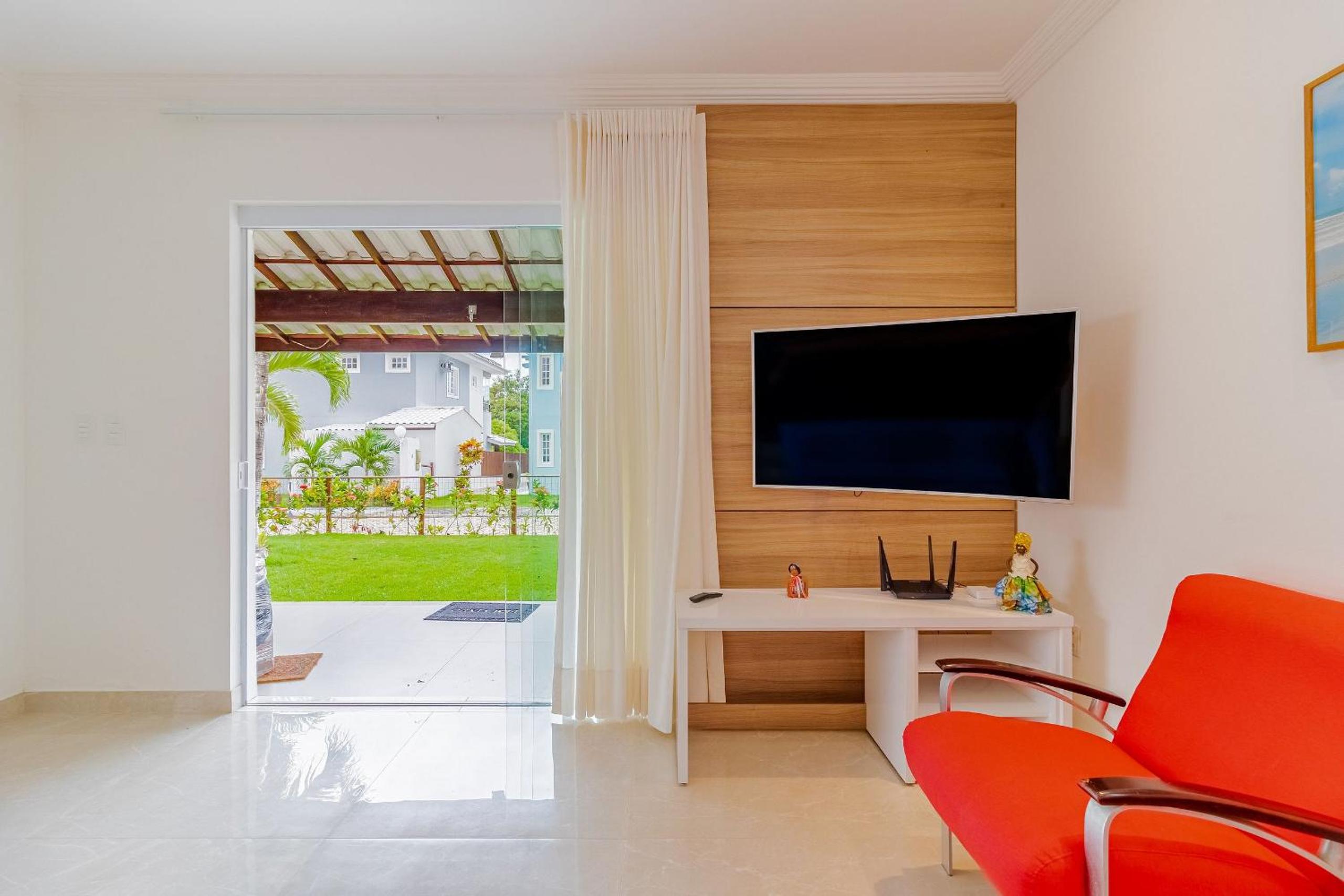 GB07 Great House 4 Suites with Pool in Guarajuba