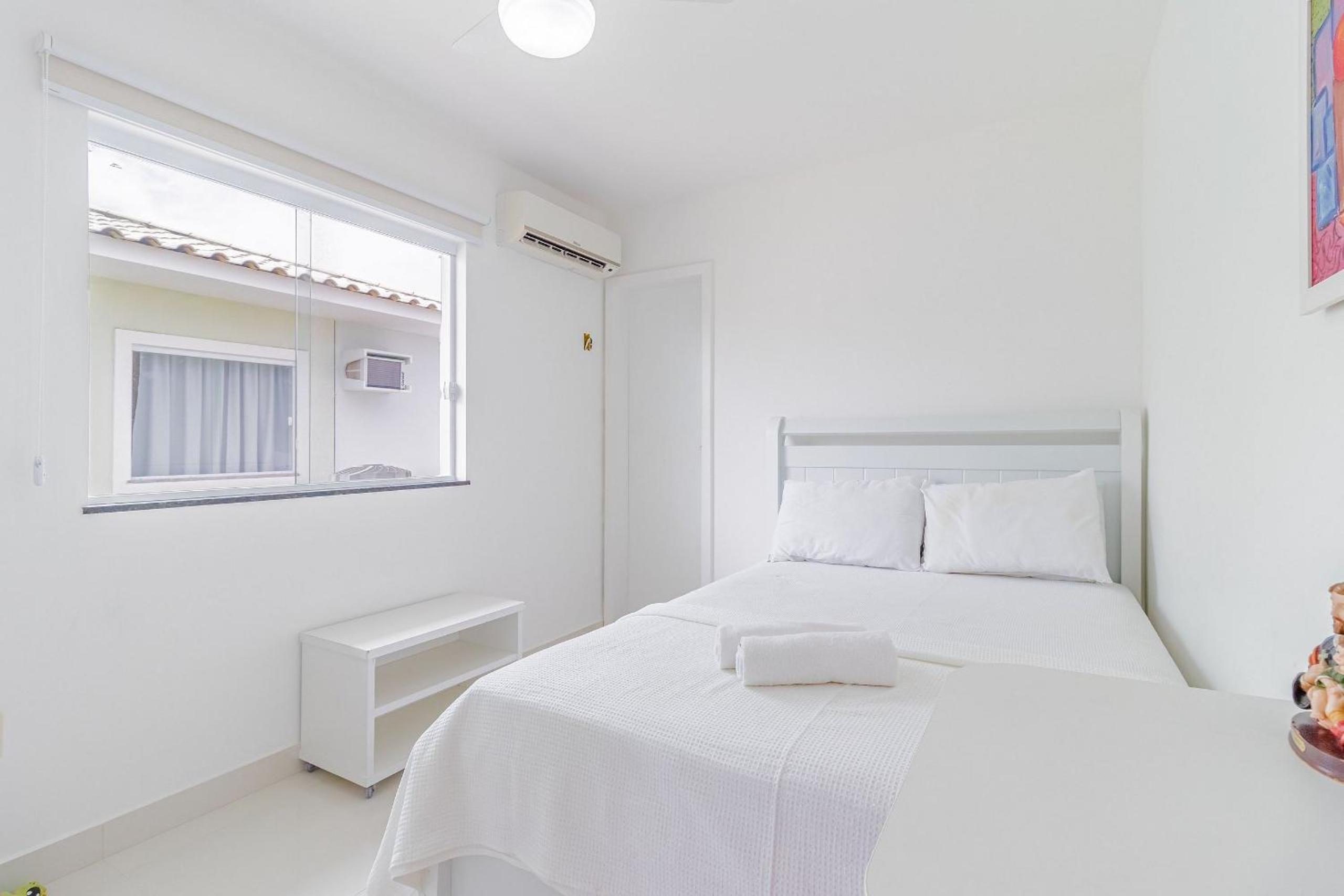 GB07 Great House 4 Suites with Pool in Guarajuba