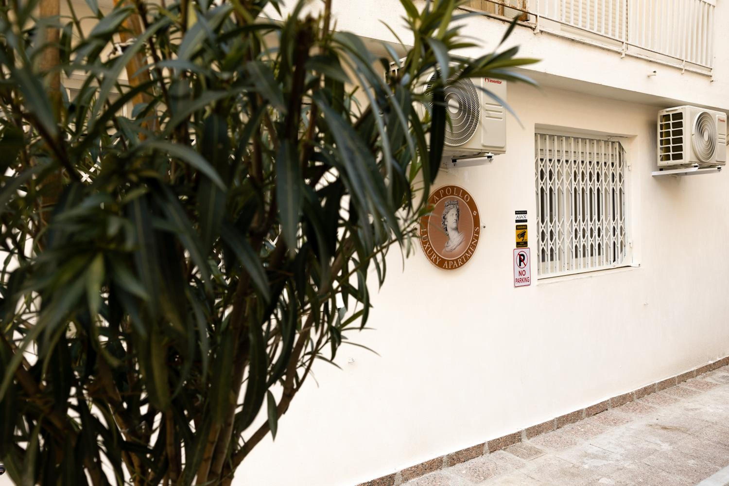 Apollo 5 - Luxury Apartment (City Center Studio)