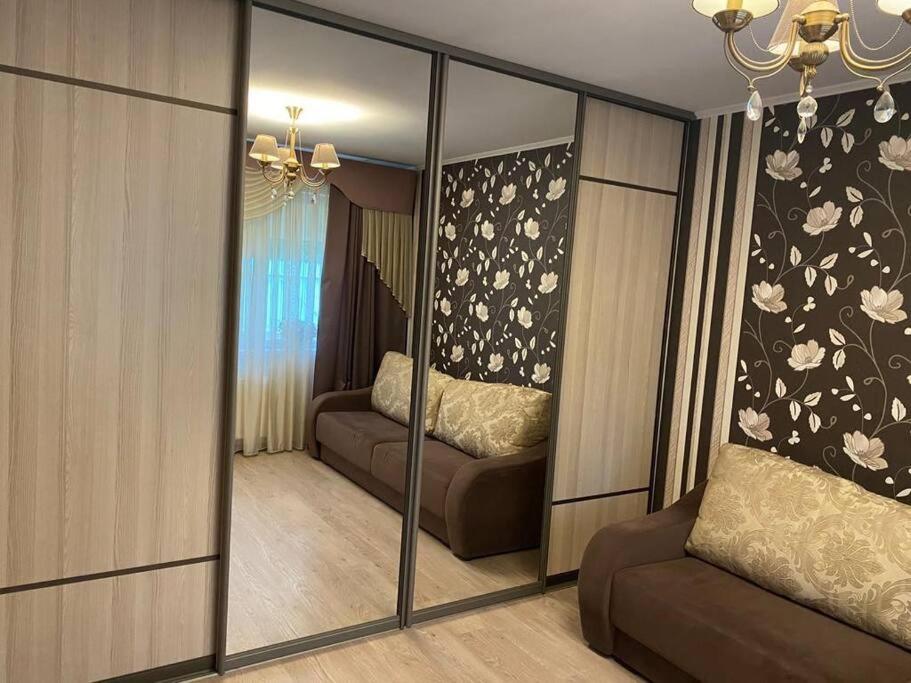 One floor house apartment view 5