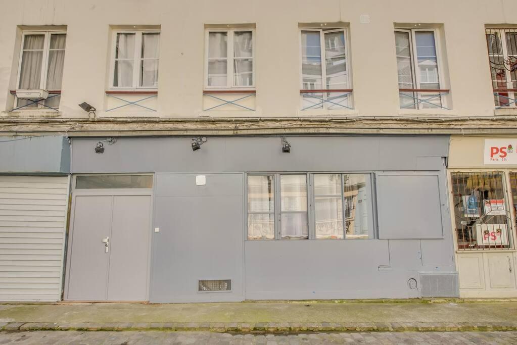 Beautiful Triplex in the Center of Paris
