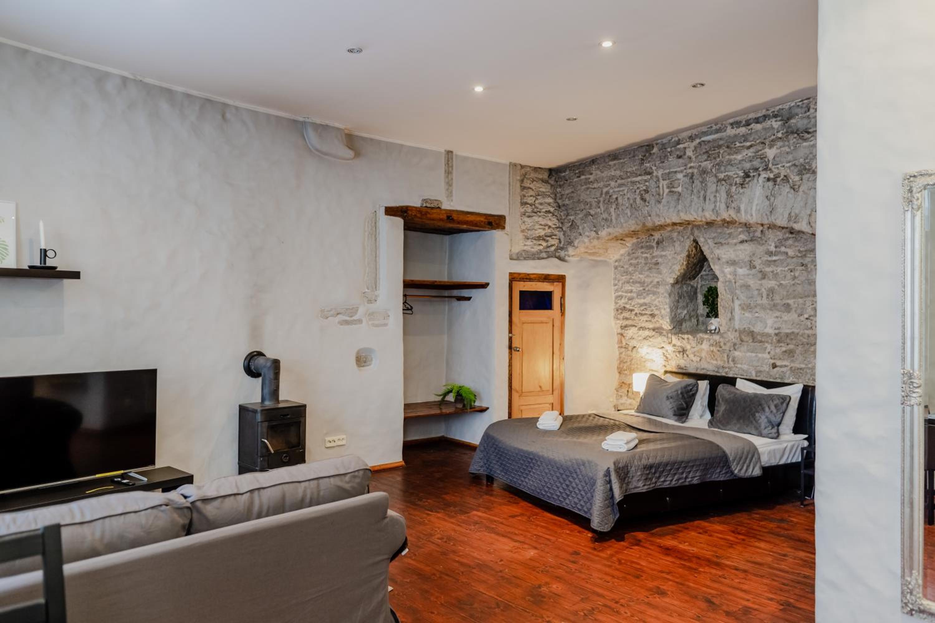 Dream Stay - Old Town City Wall Studio Apartment view 2