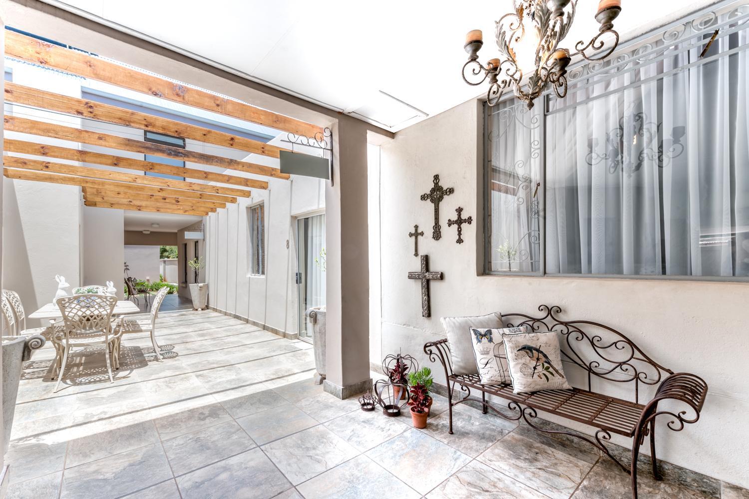 Adato Guesthouse