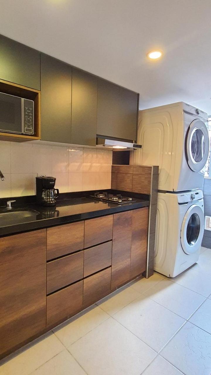 Habitaciones Privadas en apartamento Acceso a cocina equipada, baño y lavandería