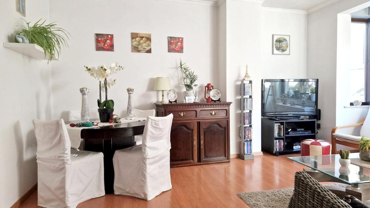 2 bedrooms appartement at Oostende 500 m away from the beach with balcony and wifi