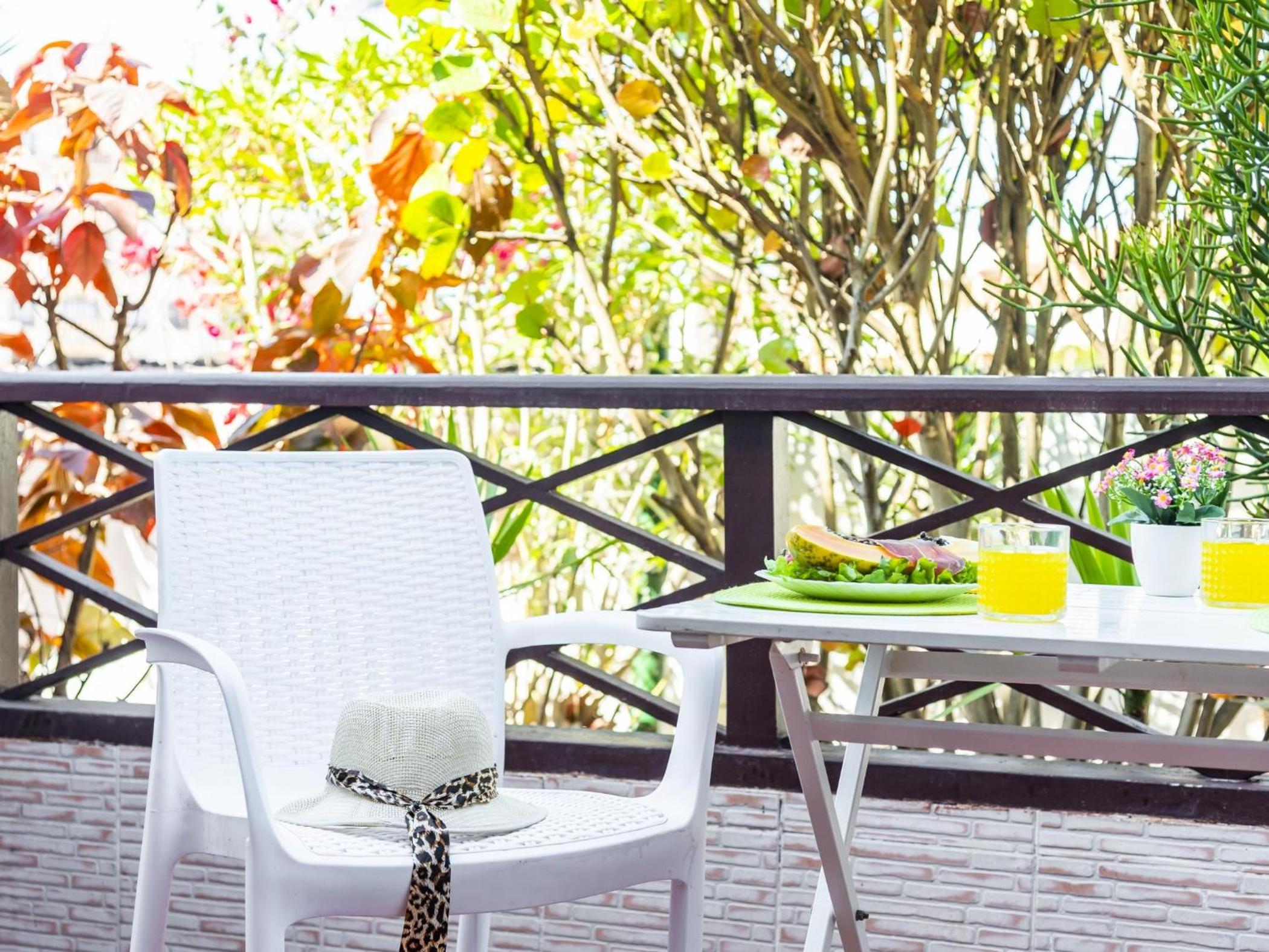 balance & terrace