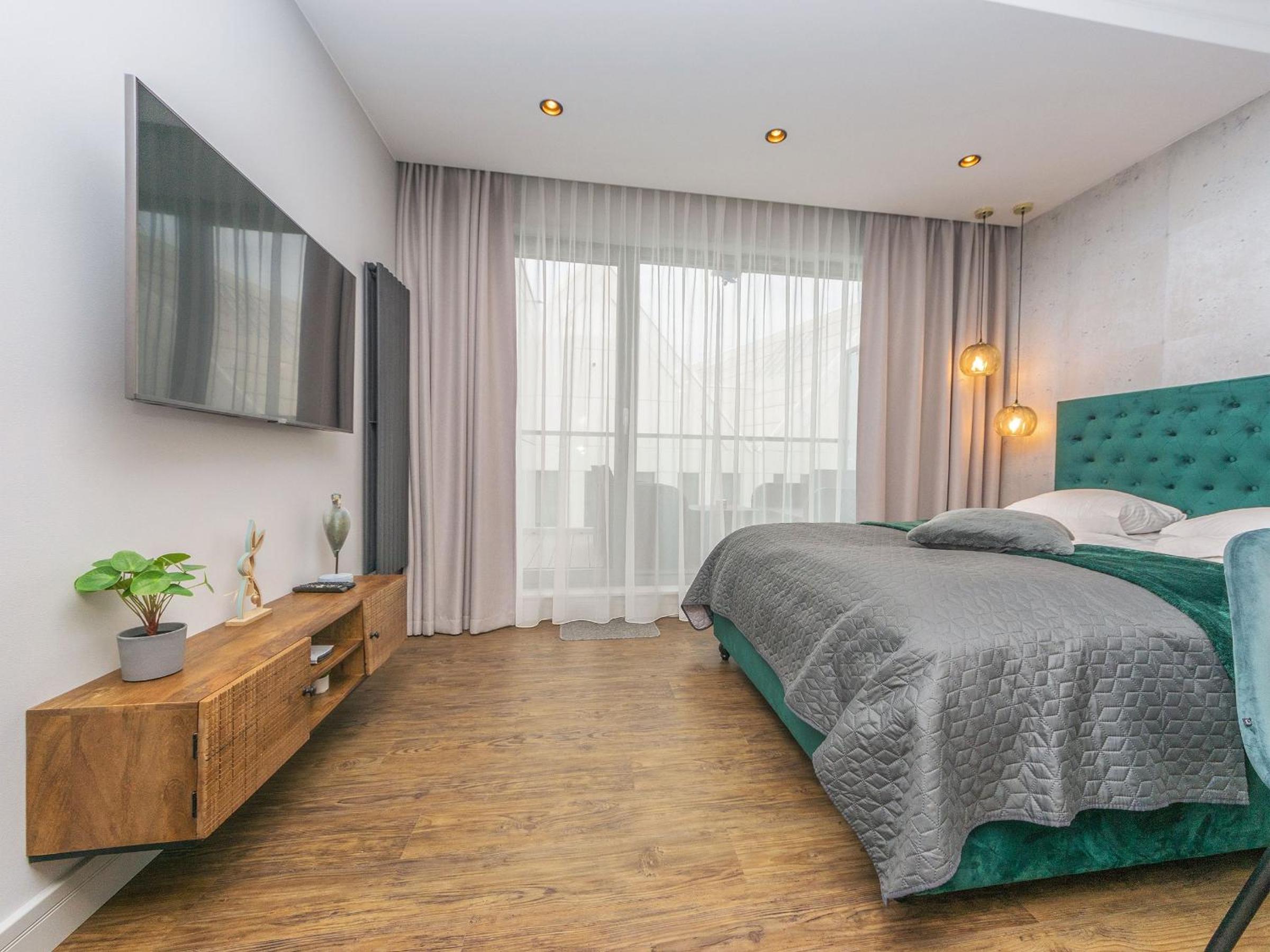 Flatbook - City Center Apartments Granaria with parking