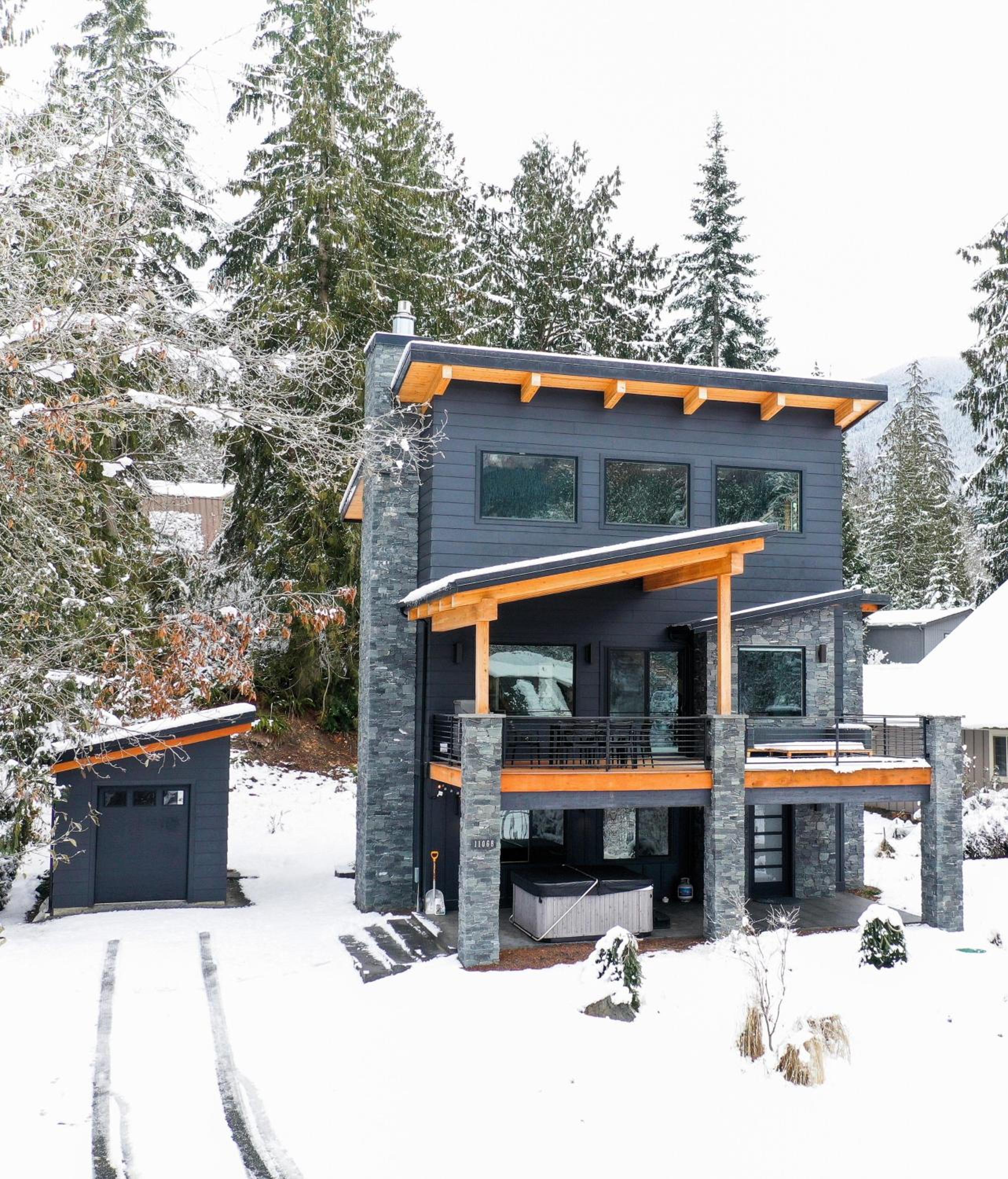 Whistler Peak Lodge