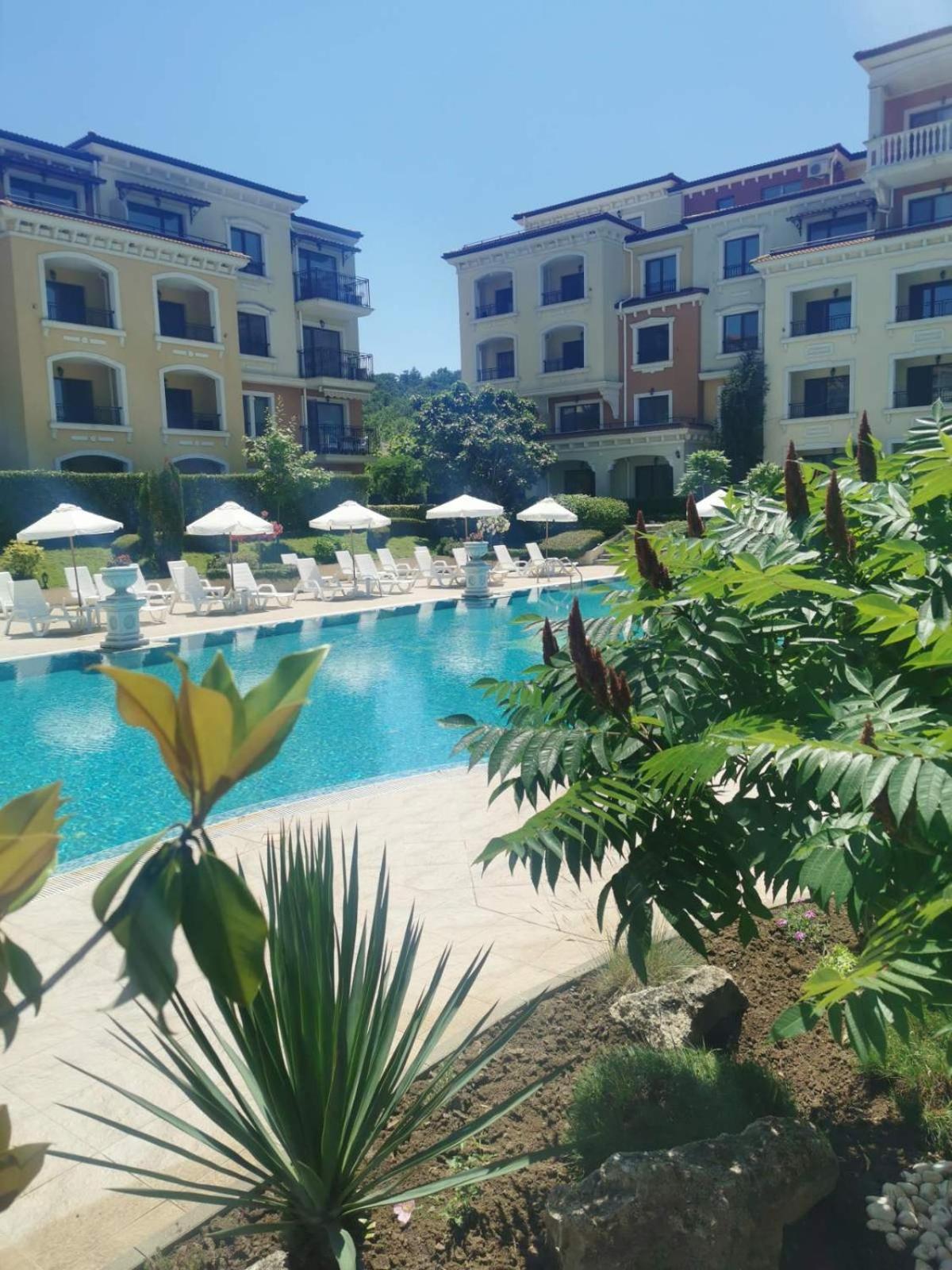 Lily Beach - Apartment 408A