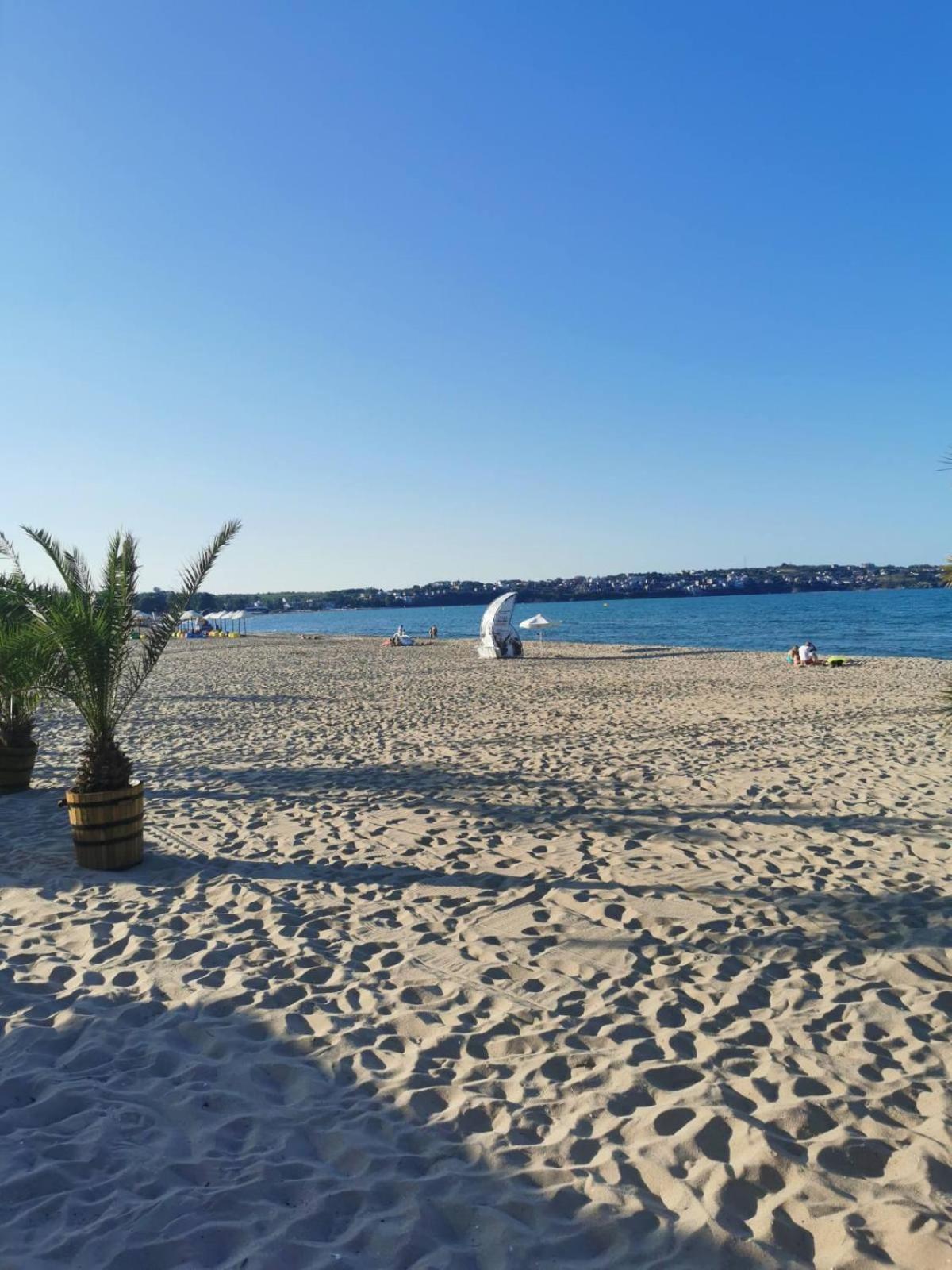 Lily Beach - Apartment 408A