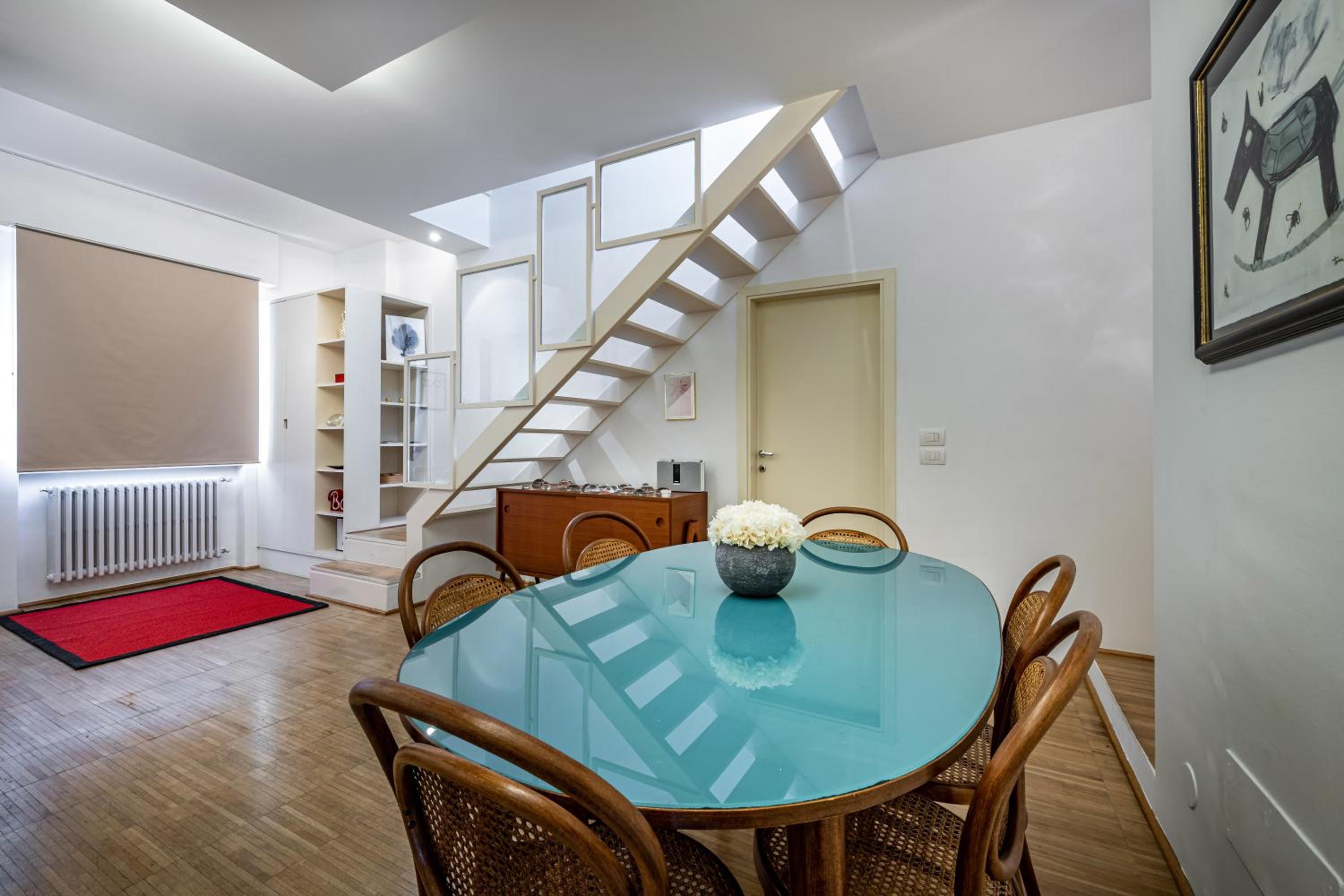 YiD Penthouse on Florence River with parking