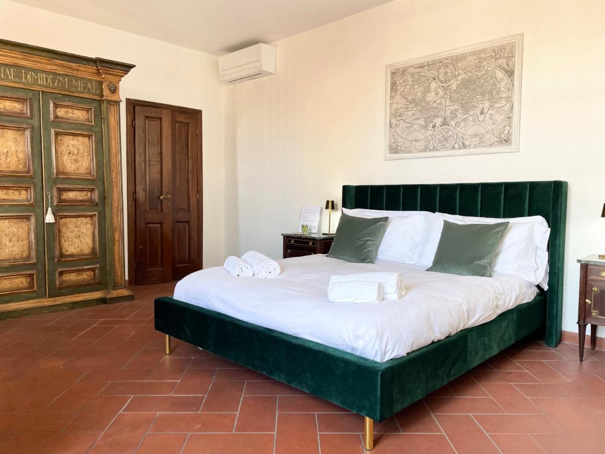 D/T Elegant & Spacious Flat 2' walk train station