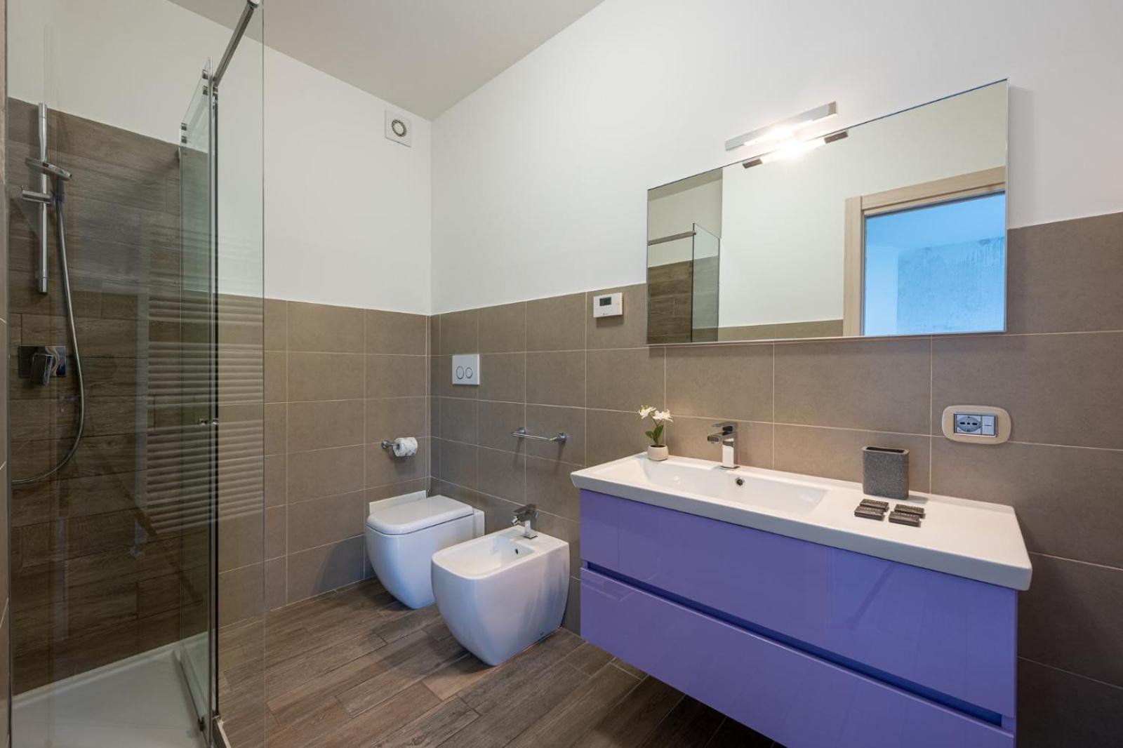 Villa Costanza- private heated pool, steam room & sauna - Bellagio Village Residence view 5
