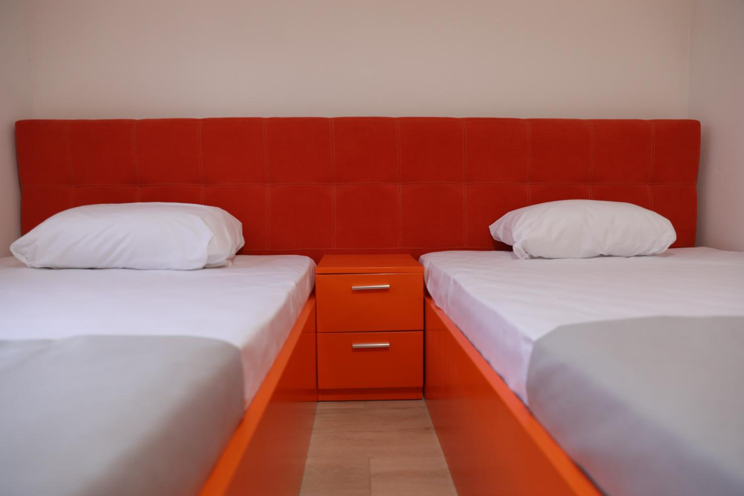 Melinda beach apartment