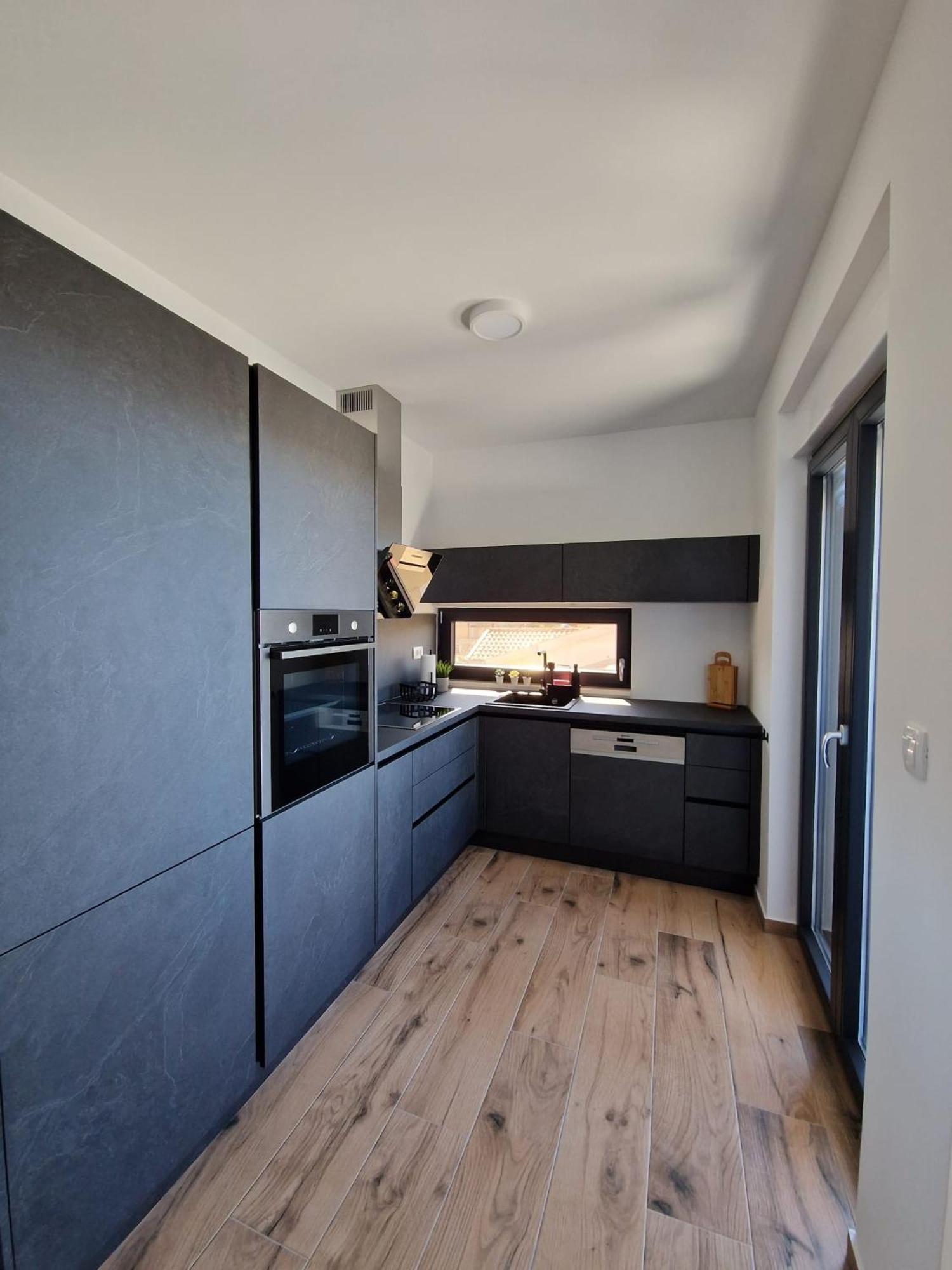 Apartment Luka