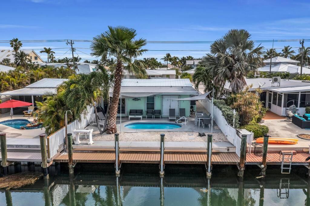 Villa Bella Newly Remodeled With Private Dock and Pool & Cabana Club Access - 7 night minimum stay view 3
