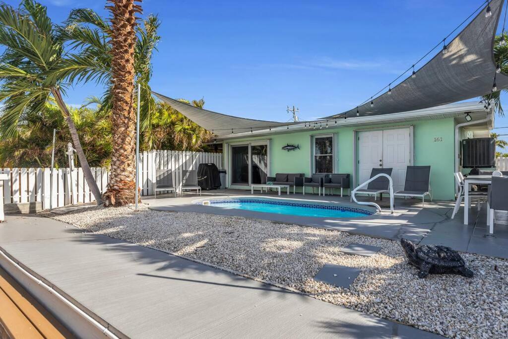 Villa Bella Newly Remodeled With Private Dock and Pool & Cabana Club Access - 7 night minimum stay view 5