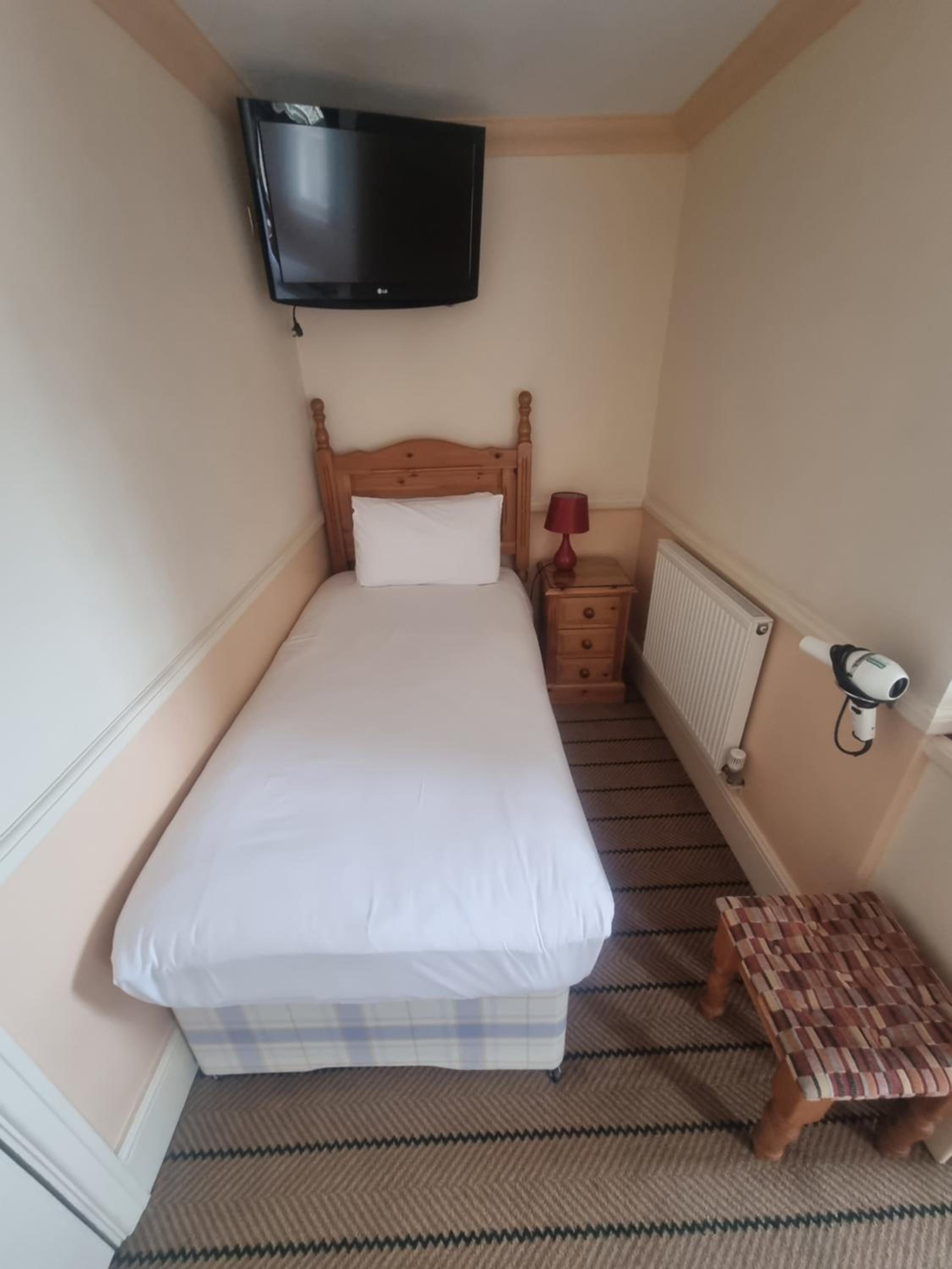 Ramsgate Vacations - The Royal Oak Hotel - Property Image 22