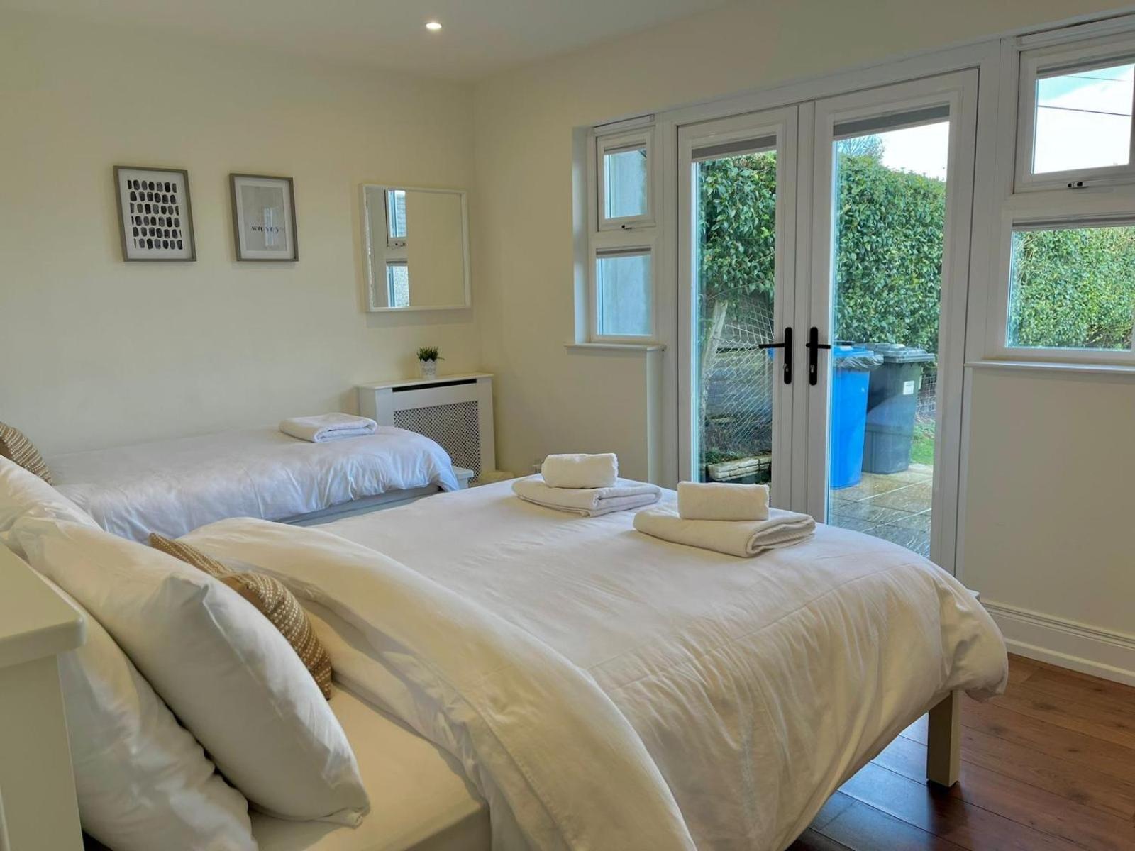Coach Cottage Portstewart - Central Location NITB