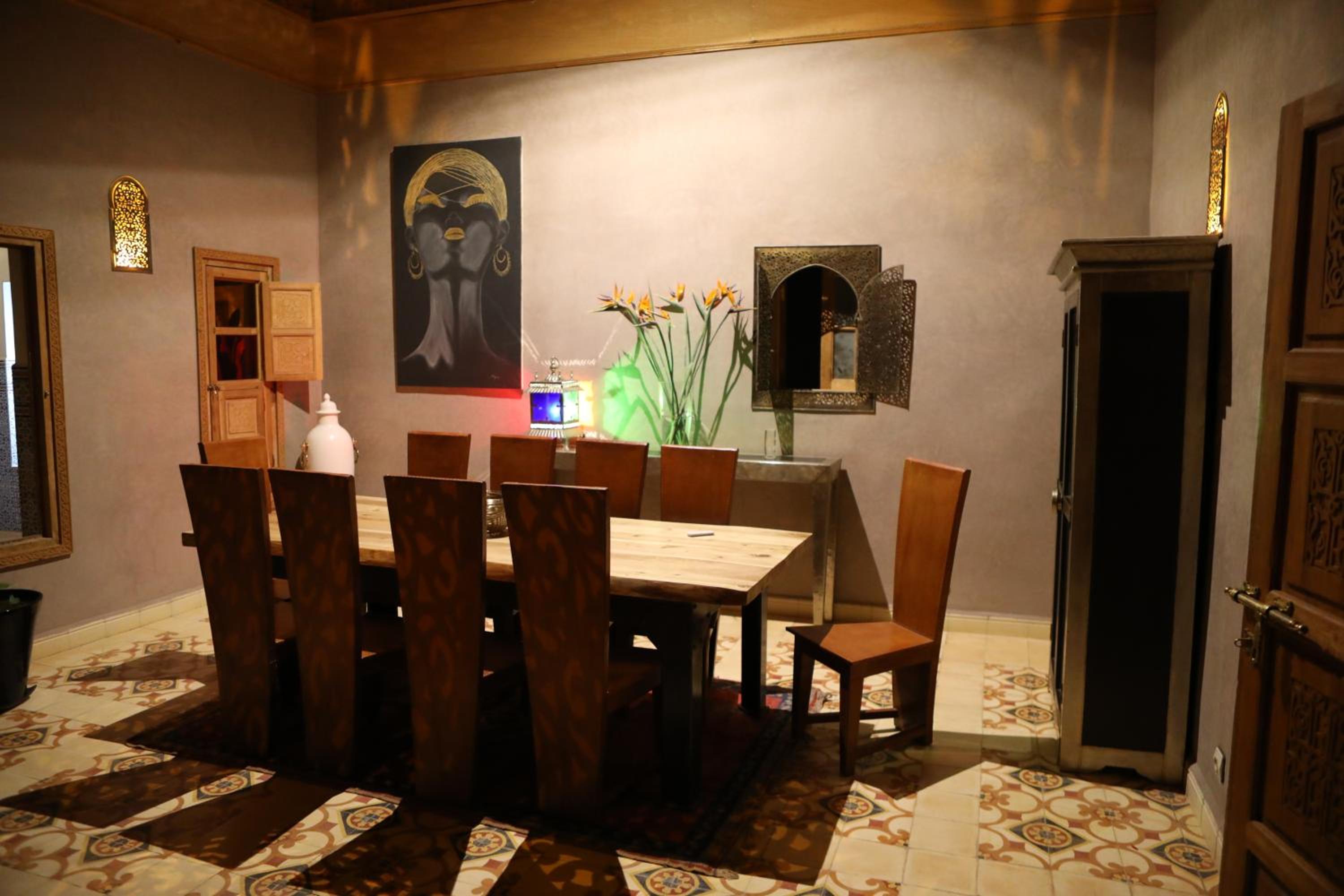 dining