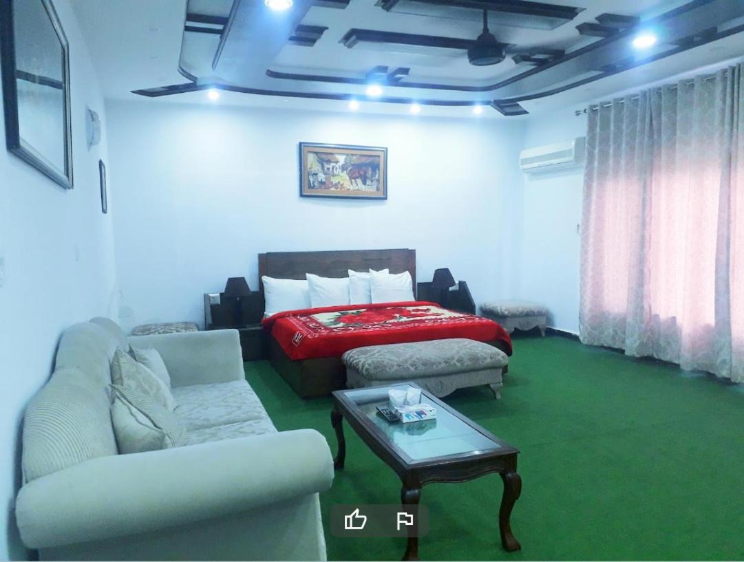 Mulberry Guest House F-11 view 4
