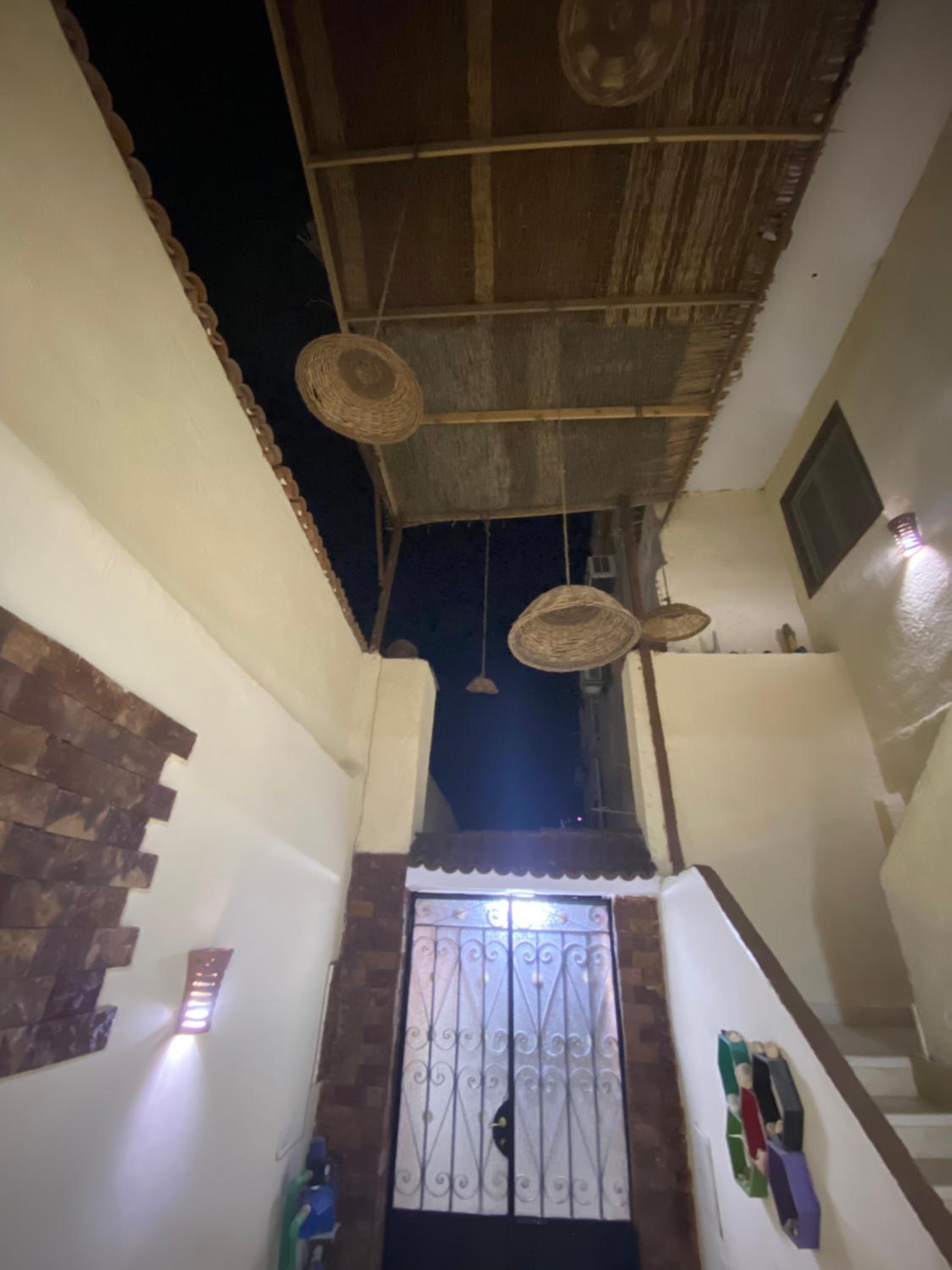 Pyramids Lounge Guest House