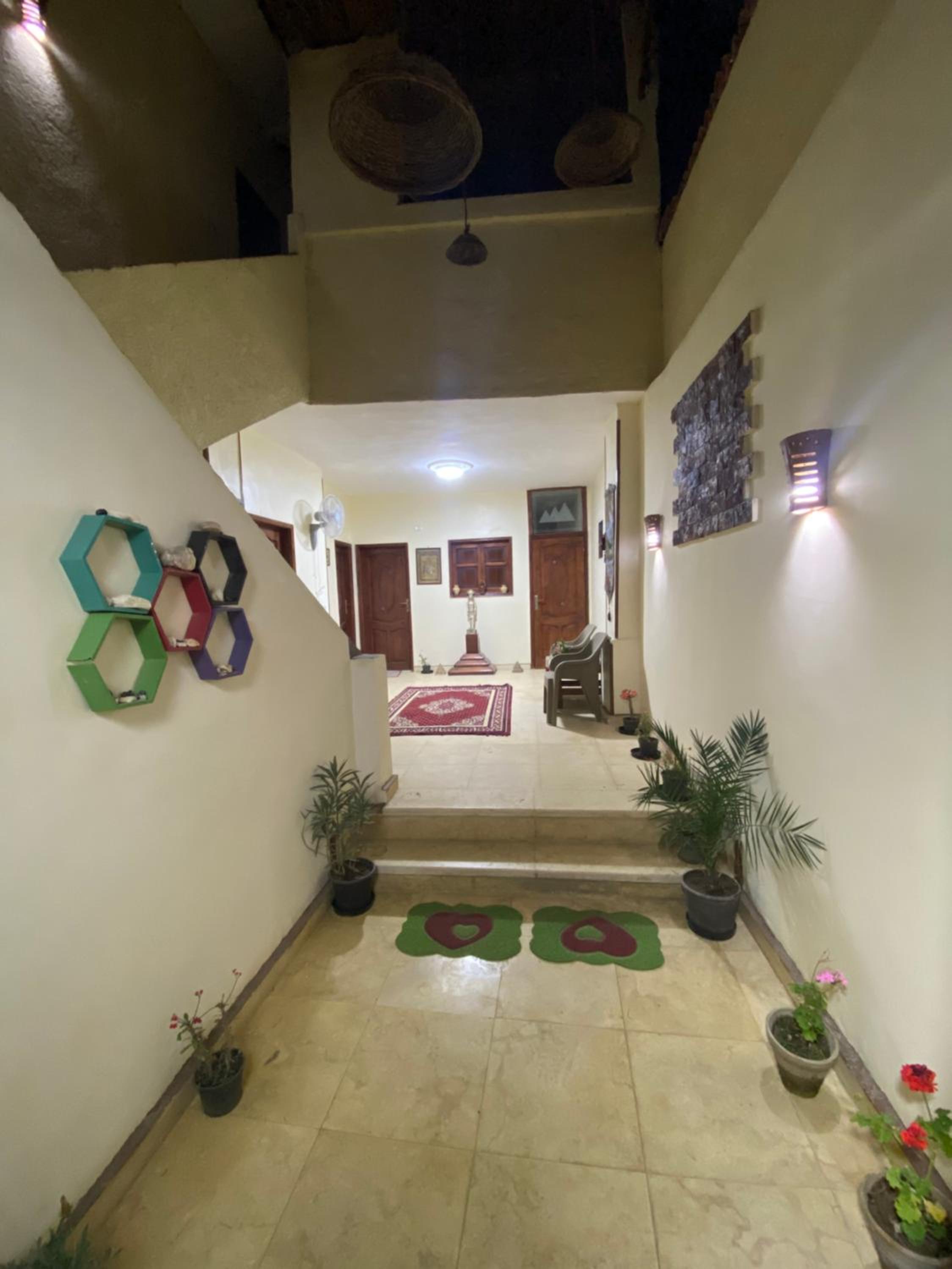 Pyramids Lounge Guest House