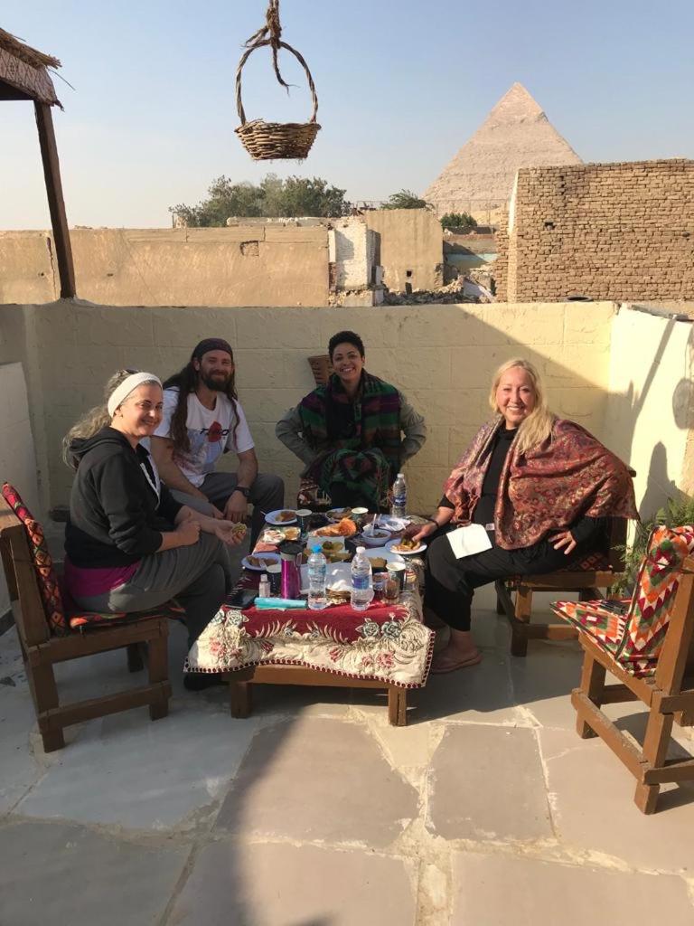 Pyramids Lounge Guest House