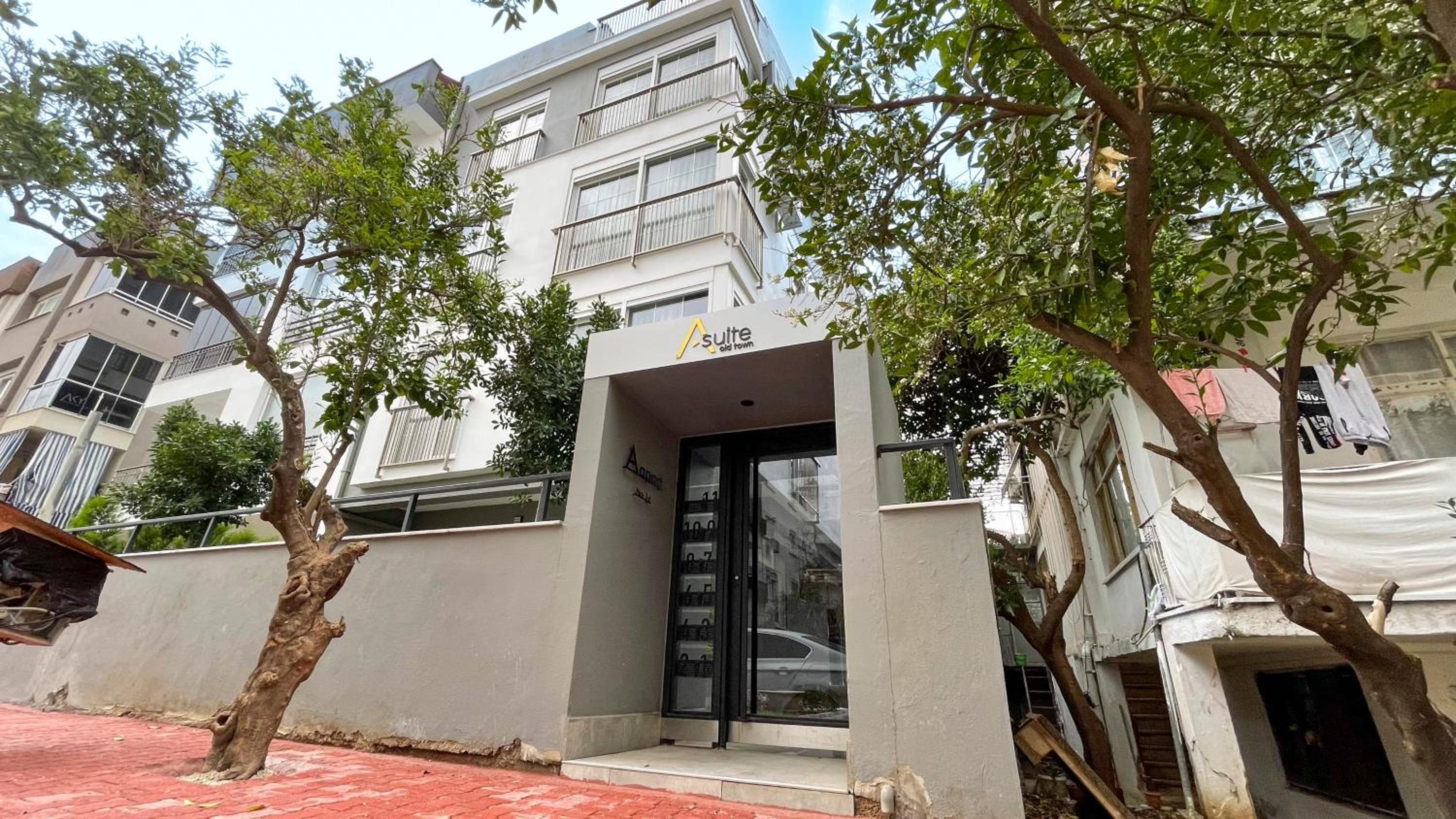 A old town - Image 40