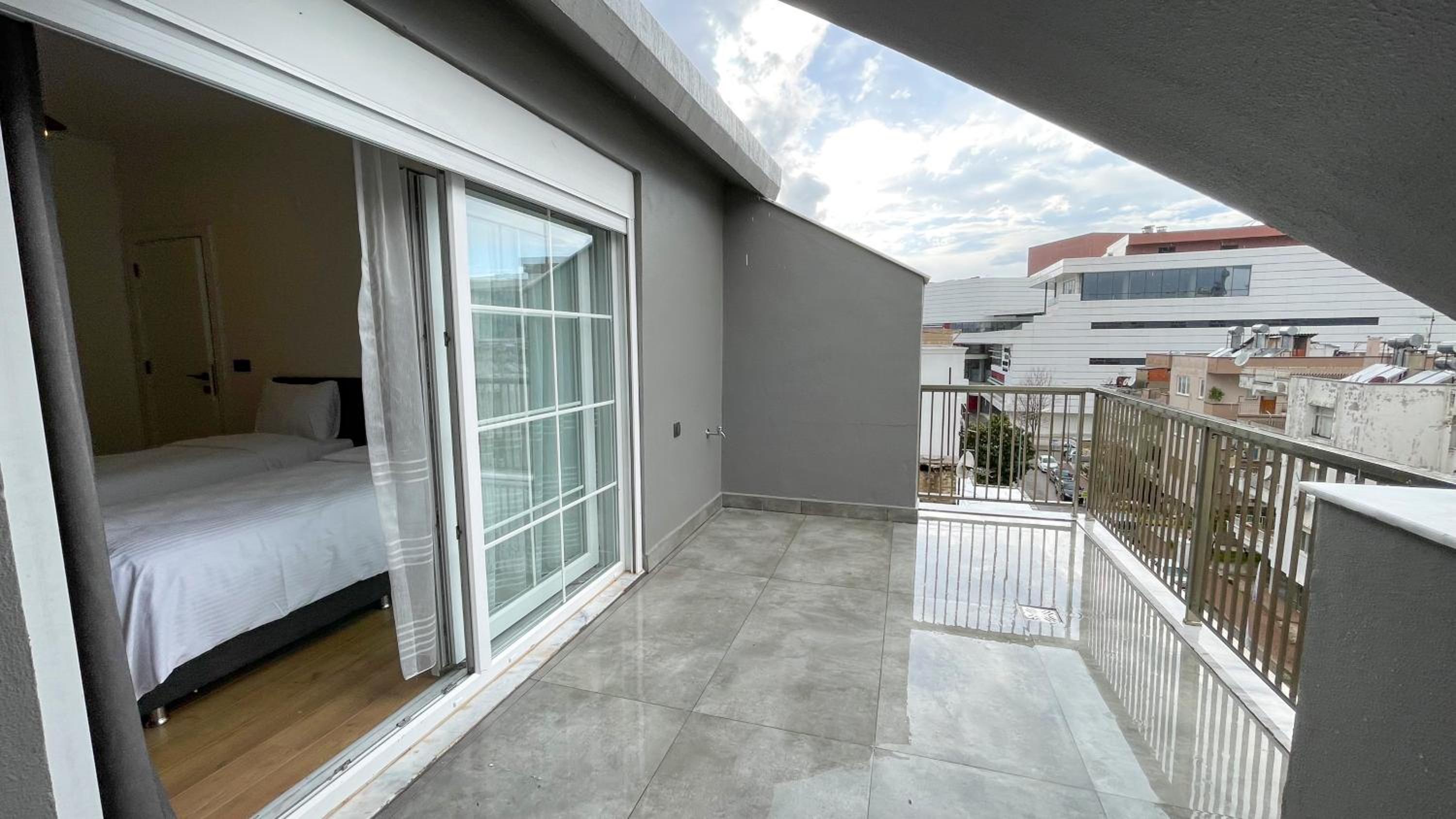 A old town - Image 8