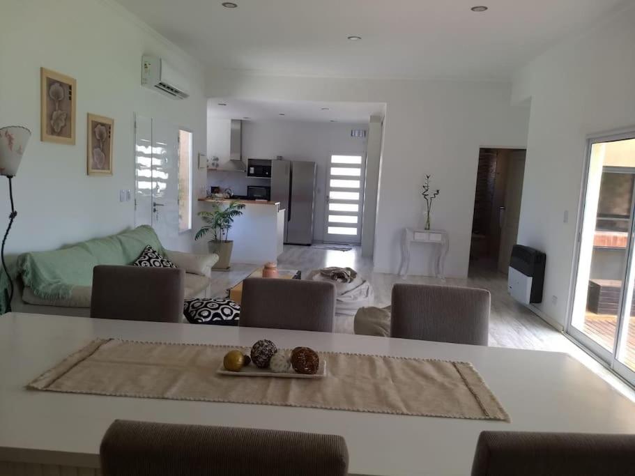 casa con pileta climatizada, tiempo para descansar, Pilar