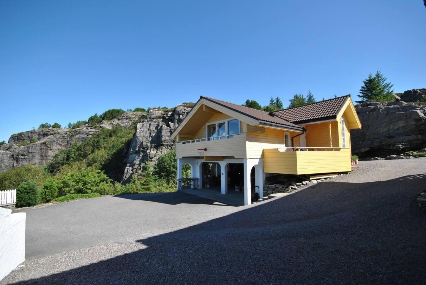 Remarkable 2-Bed Apartment in Steinsland view 3