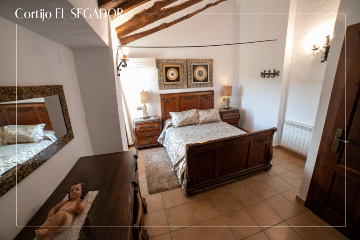 Cortijo El Segador y El Capricho