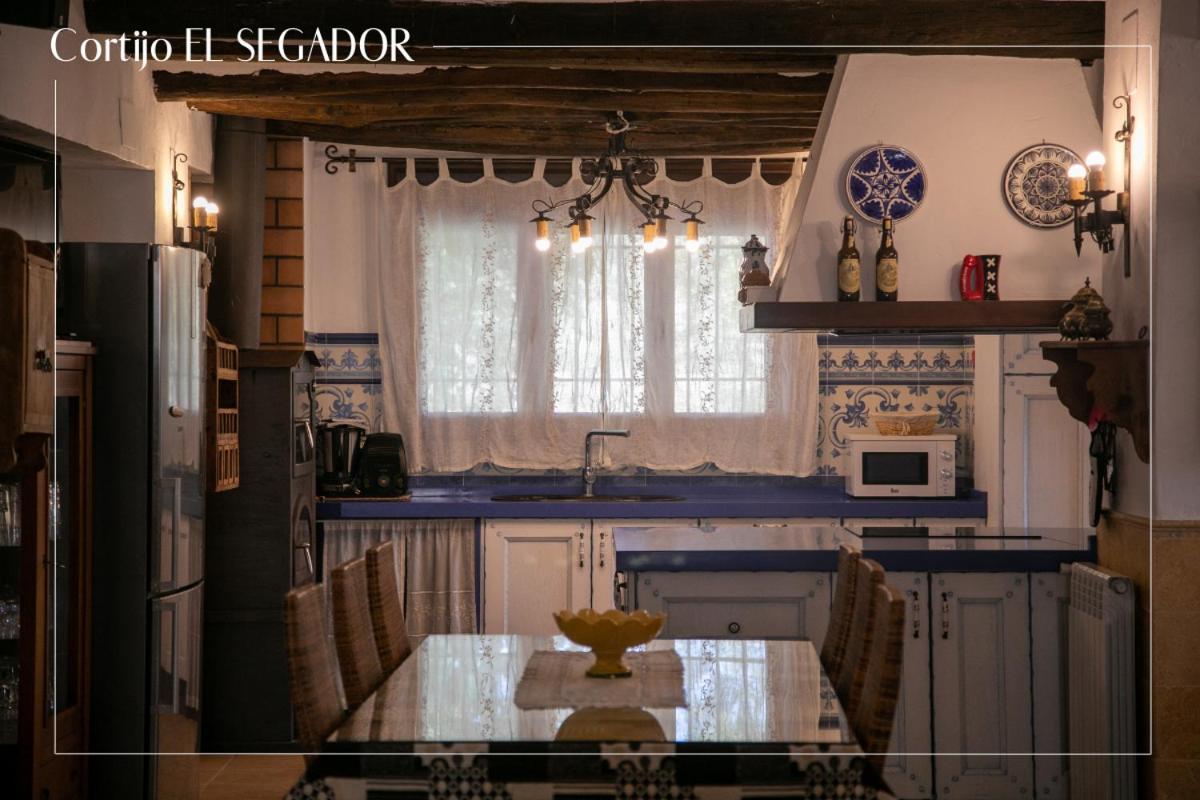 Cortijo El Segador y El Capricho