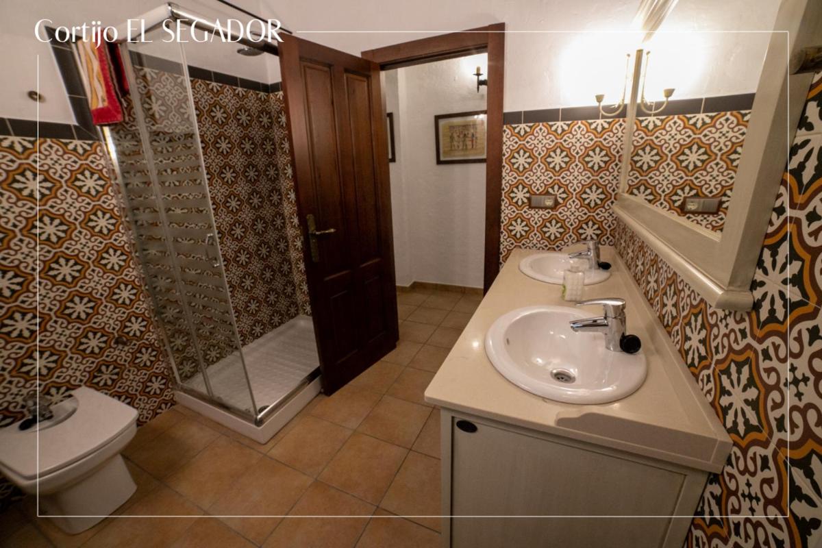 Cortijo El Segador y El Capricho