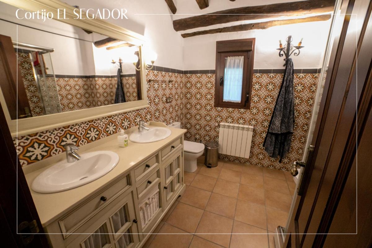 Cortijo El Segador y El Capricho