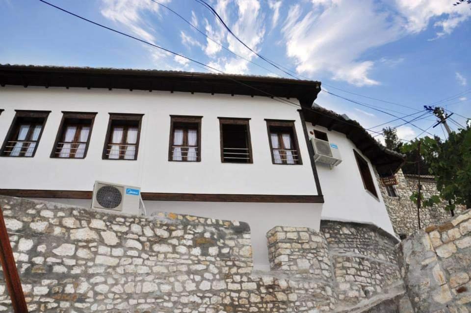 Hava Baci (old town)