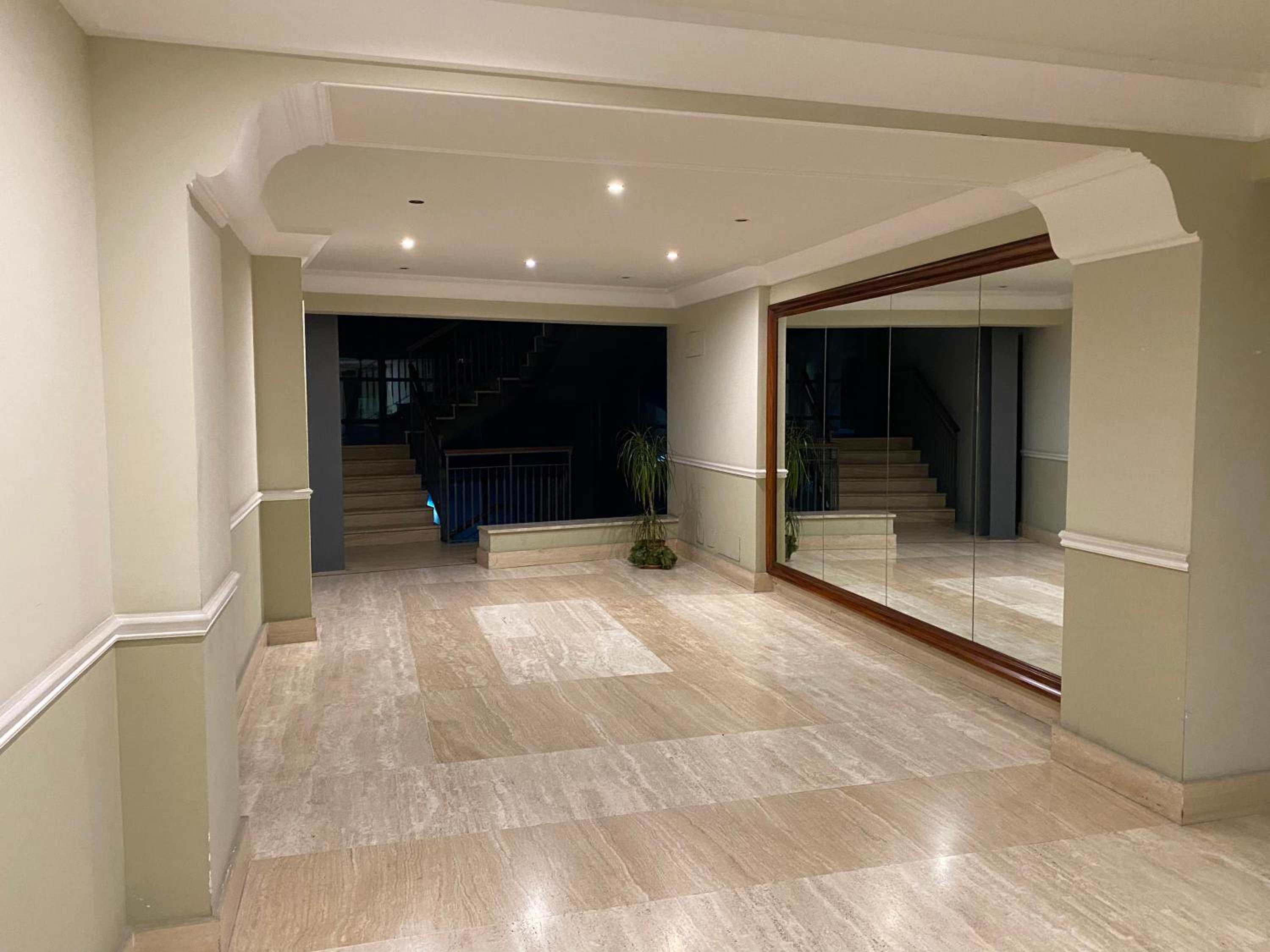 Hotel ZIGGURATHOME - Image 1