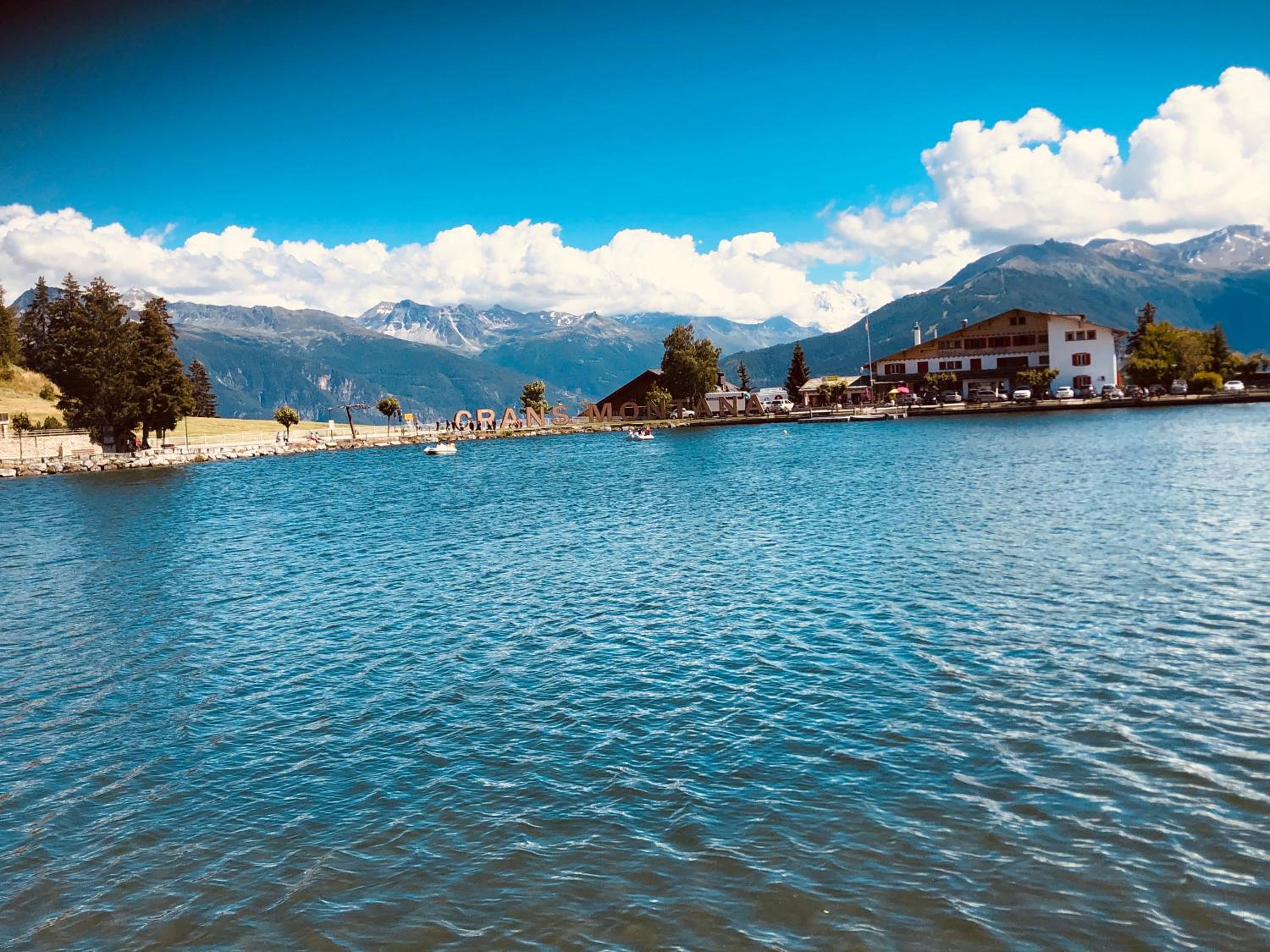 Magnifique résidence à quelques pas des remontées mécaniques et centre Montana